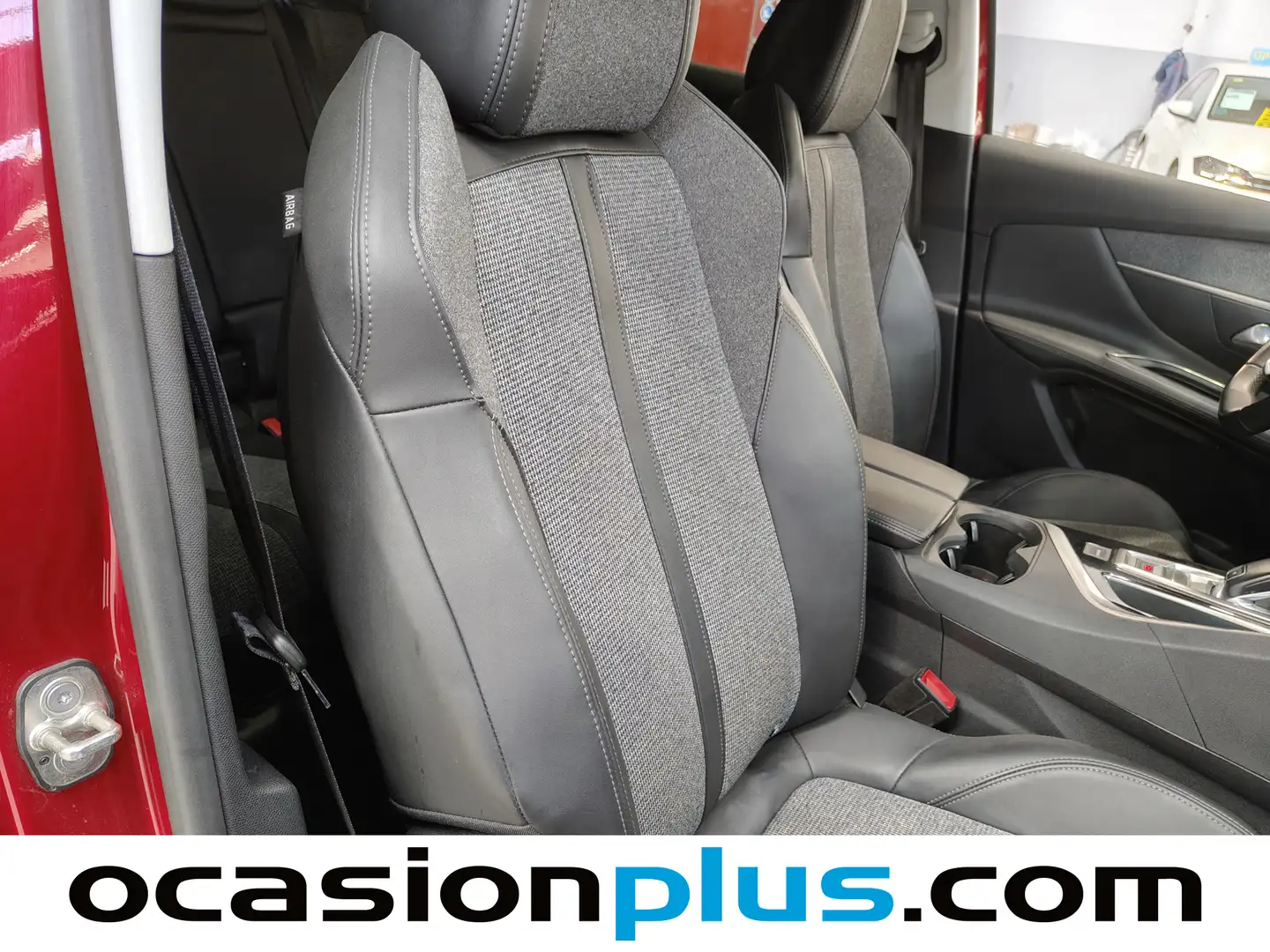 Foto Peugeot 3008 Peugeot 3008 PureTech 130 Allure EAT8 (130 CV)