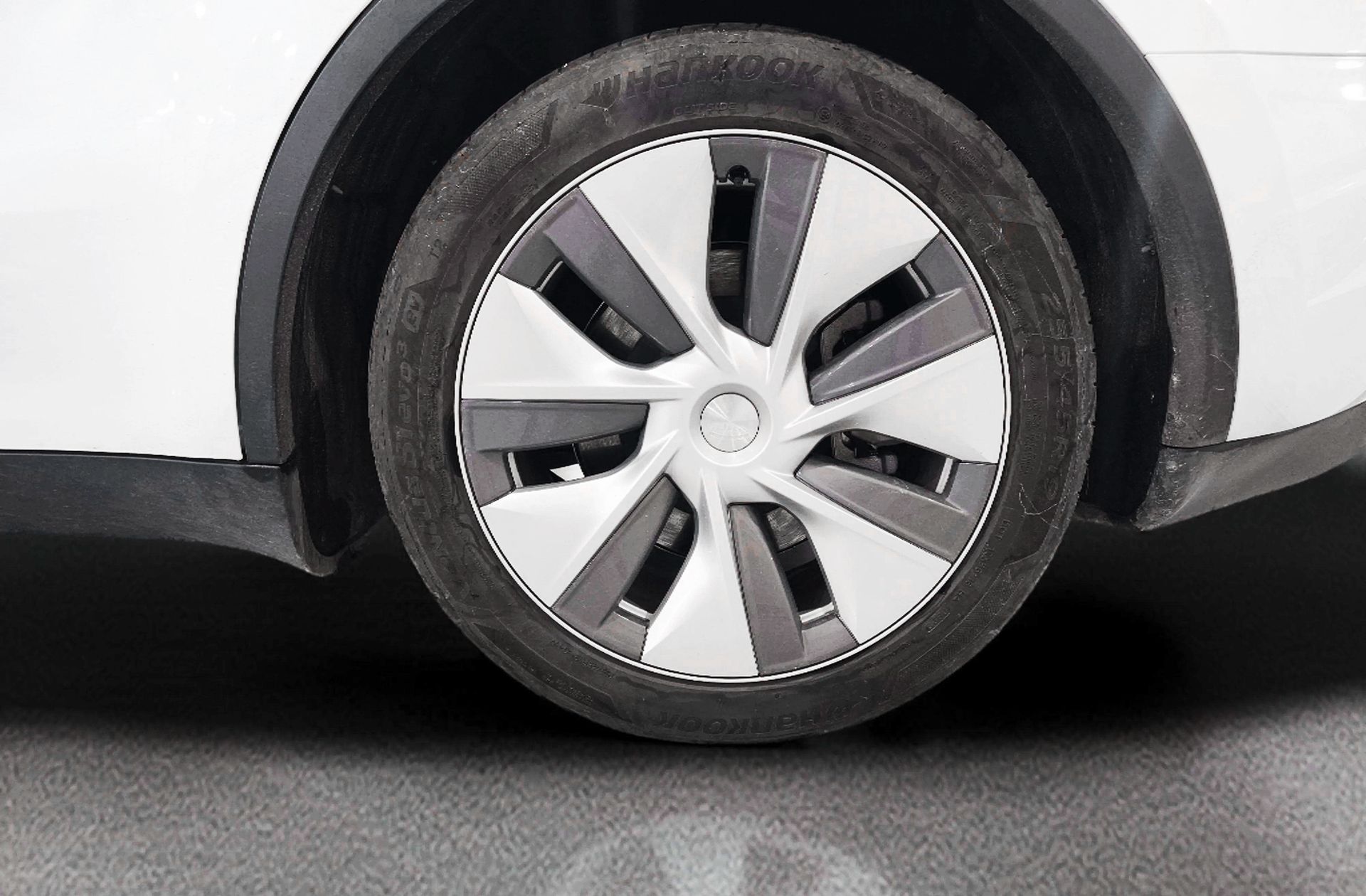 Tesla Model Y Tracción Trasera RWD - foto 34