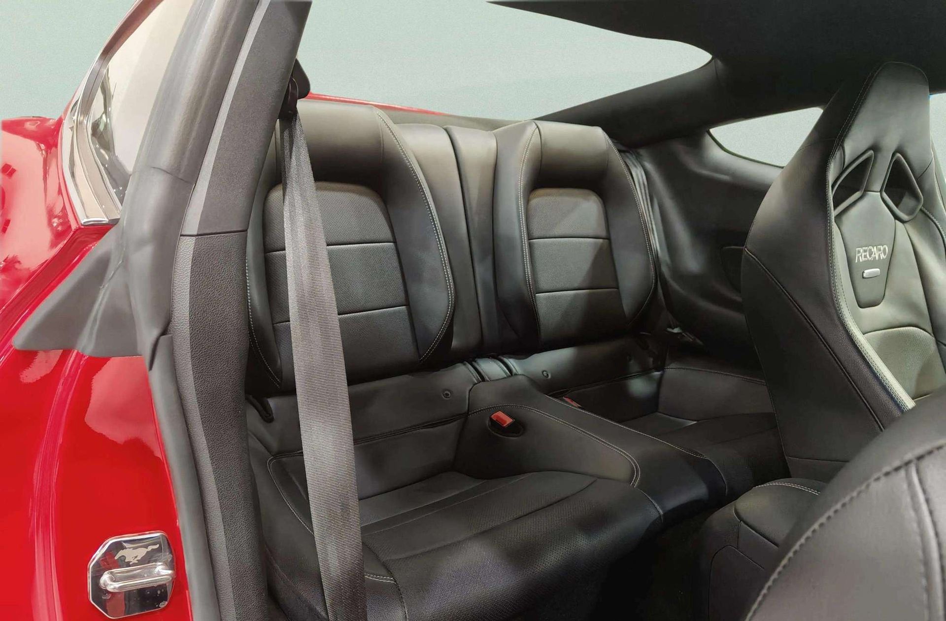 Ford Mustang 5.0 Ti-VCT V8 Mustang GT Fastback - foto 21