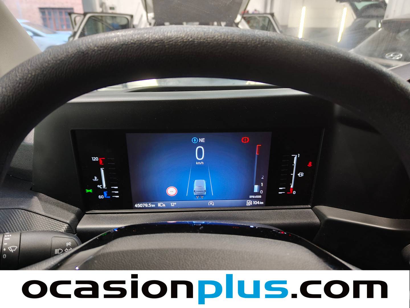 Foto Ford Transit Custom Ford Transit Custom Kombi 2.0 EcoBlue 320 L1 Trend (136 CV) 9 Plazas