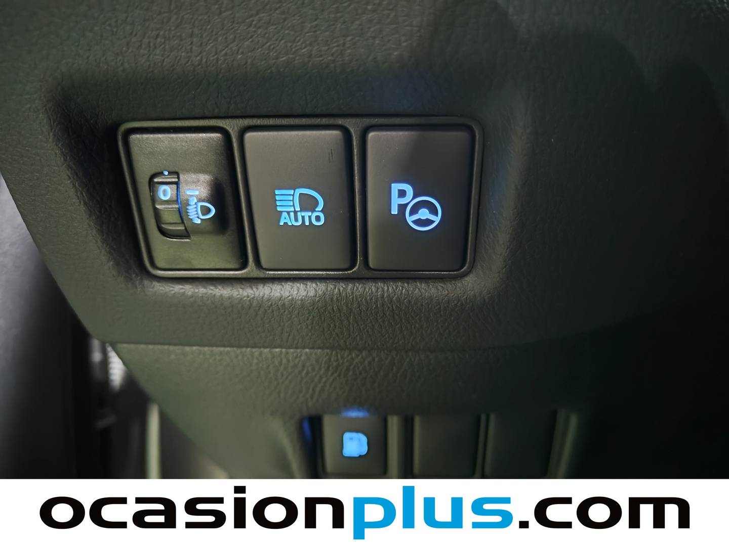 Extras del Toyota C-HR Toyota C-HR 1.8 125H Advance (122 CV)