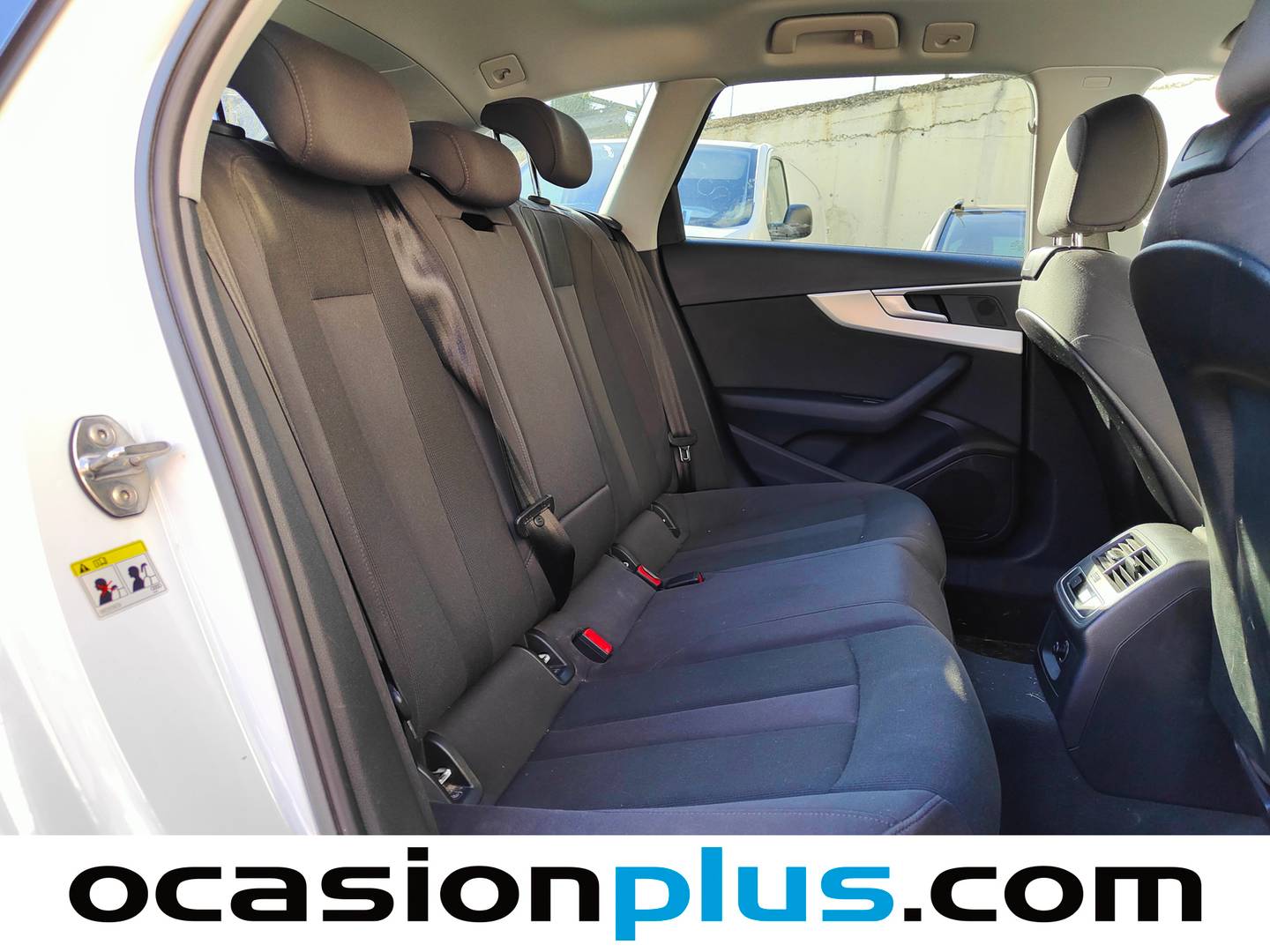 Foto Audi A4 Audi A4 Avant Black Line edition 1.4 TFSI (150 CV)