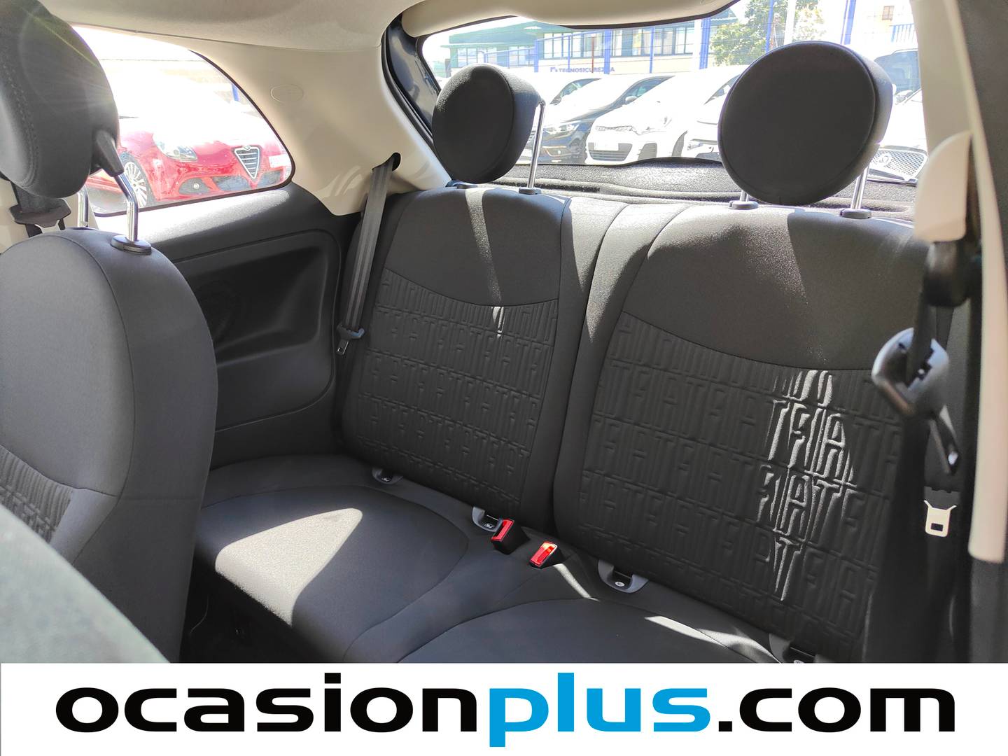 Foto asientos traseros Fiat 500 Fiat 500 1.0 Hybrid Dolcevita (70 CV)