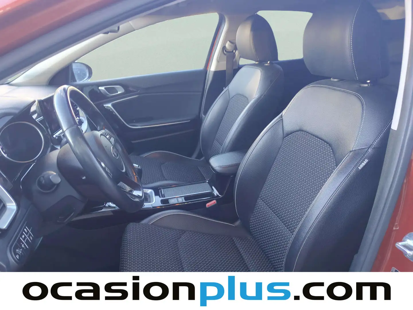 Foto KIA XCeed Kia XCeed 1.5 MHEV iMT Tech 118 kW (160 CV)