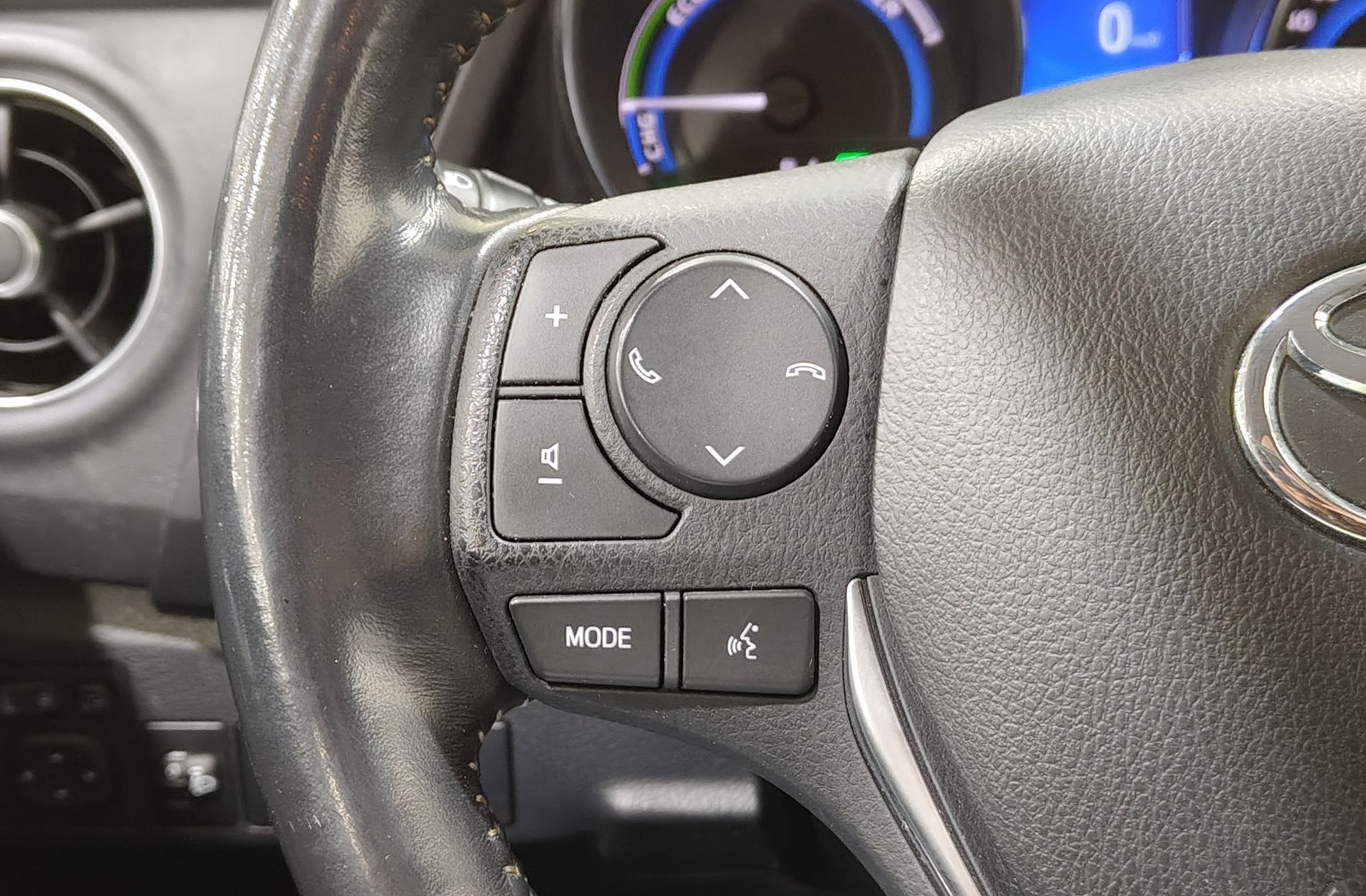 Toyota Auris 140H Hybrid Feel! Edition - foto 21
