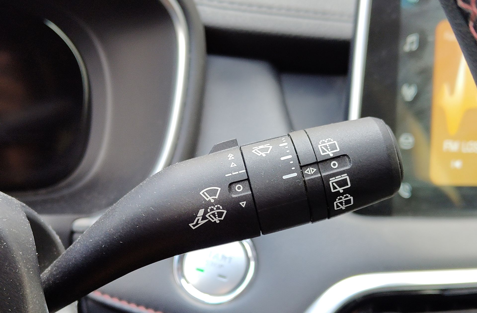 MG HS 1.5 Turbo GDI Comfort DCT - foto 32