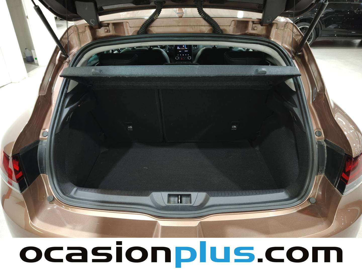 Foto Renault Mégane Renault Megane Zen TCe (140 CV) EDC GPF