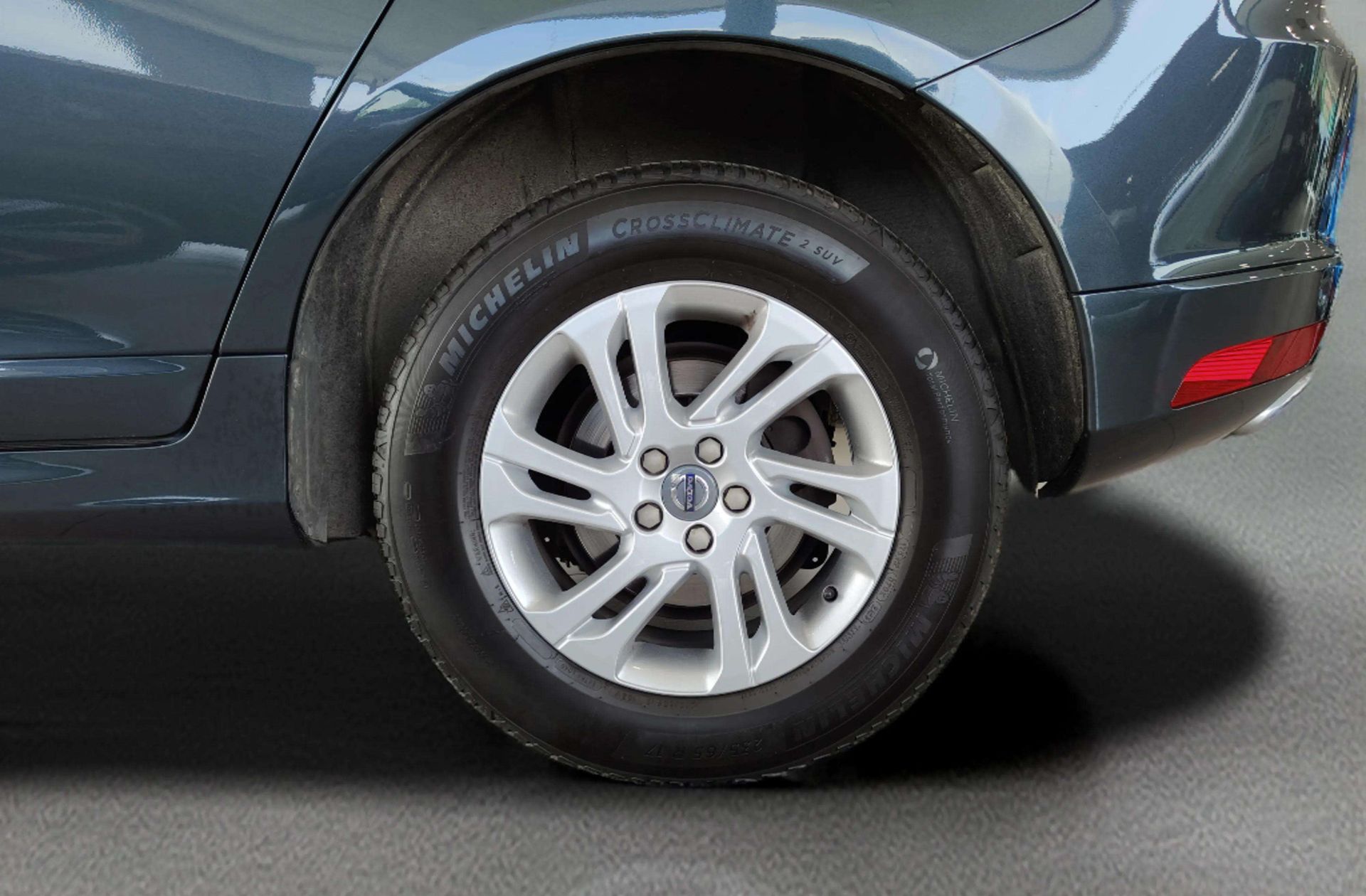 Volvo XC60 D4 Momentum - foto 40