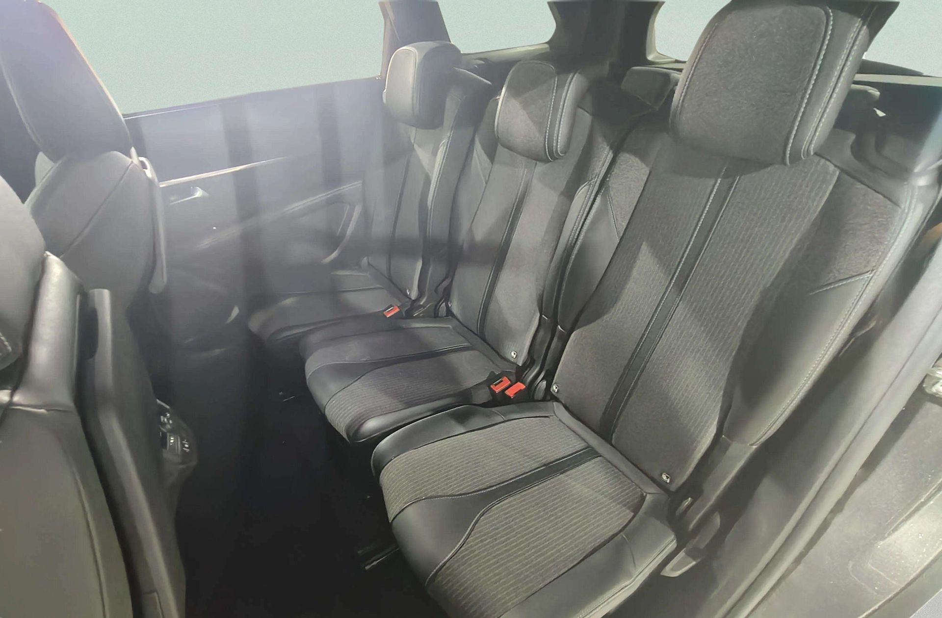 Peugeot 5008 PureTech 130 Allure Pack EAT8 7 plazas - foto 15