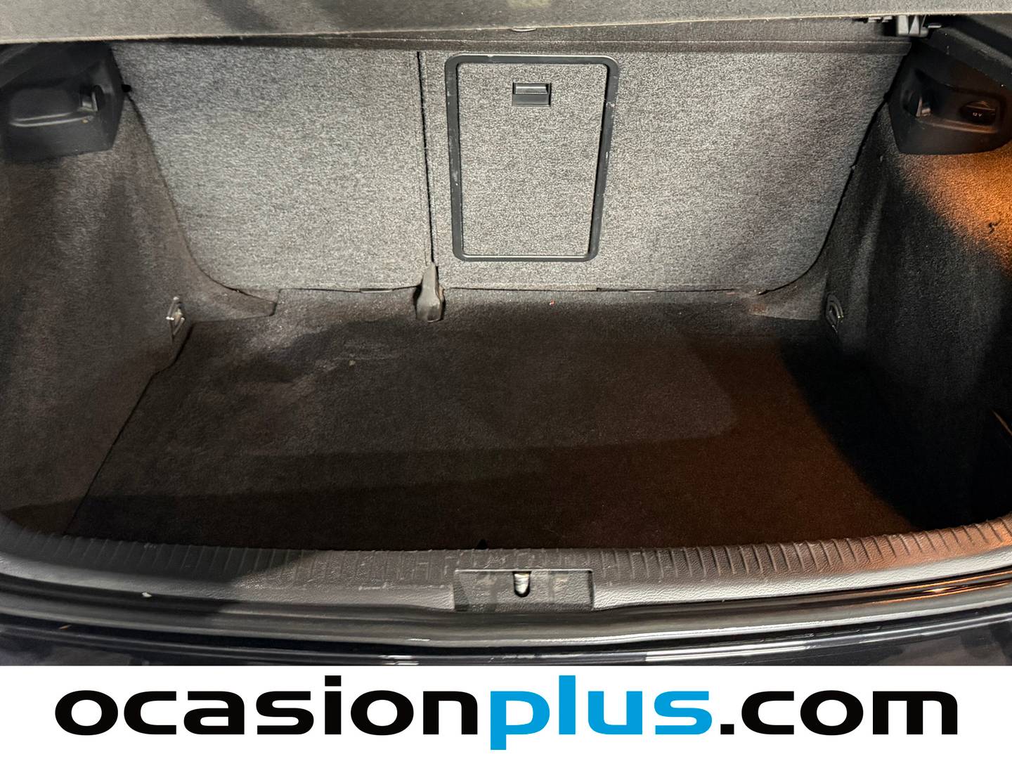 Foto Volkswagen Golf Volkswagen Golf Sport 1.6 TDI DPF 77 kW (105 CV)