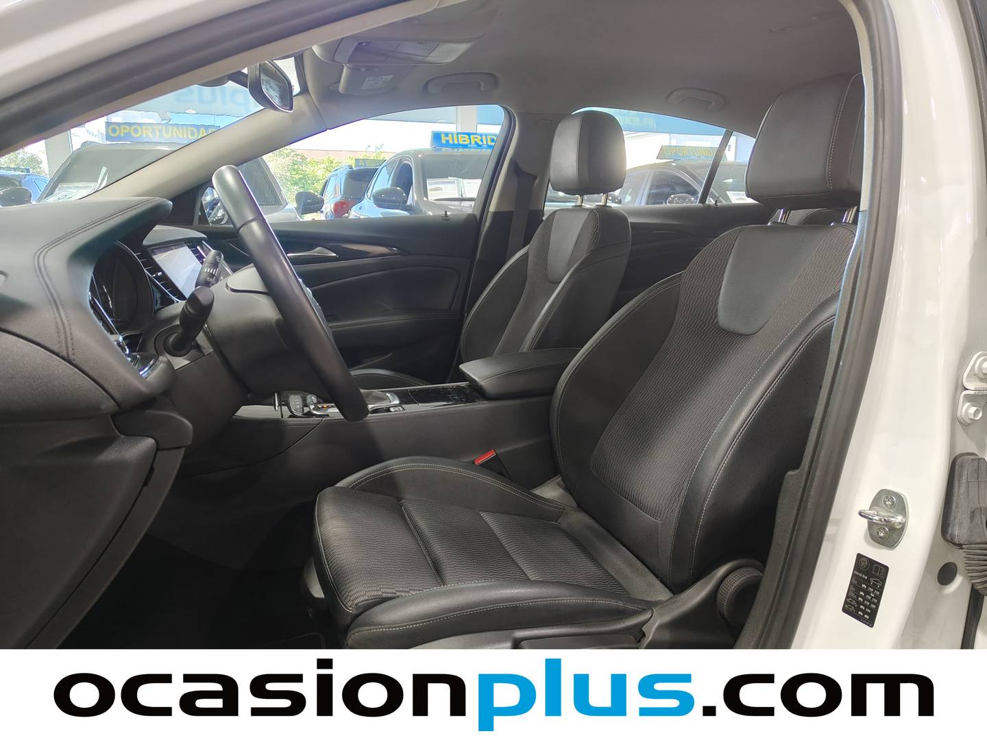 Foto asientos delanteros Opel Insignia Opel Insignia 2.0T SHT Business Elegance AT9 (170 CV)