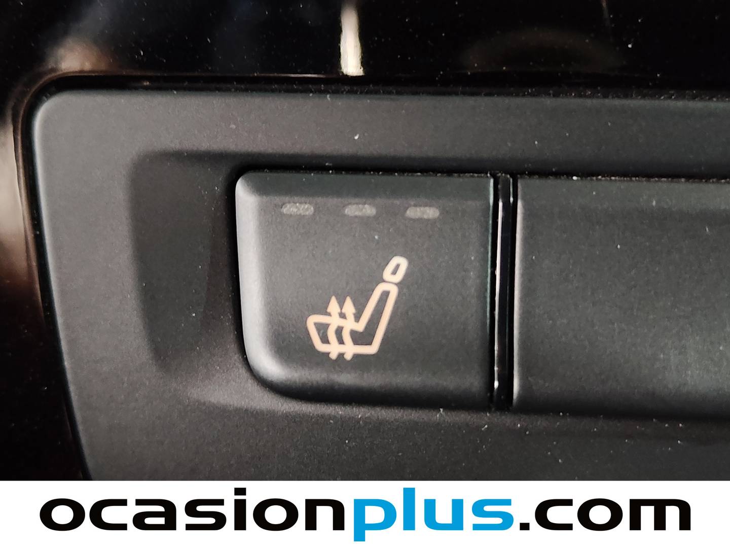 Equipamiento del Infiniti Q30 Infiniti Q30 1.6T Premium (122 CV)