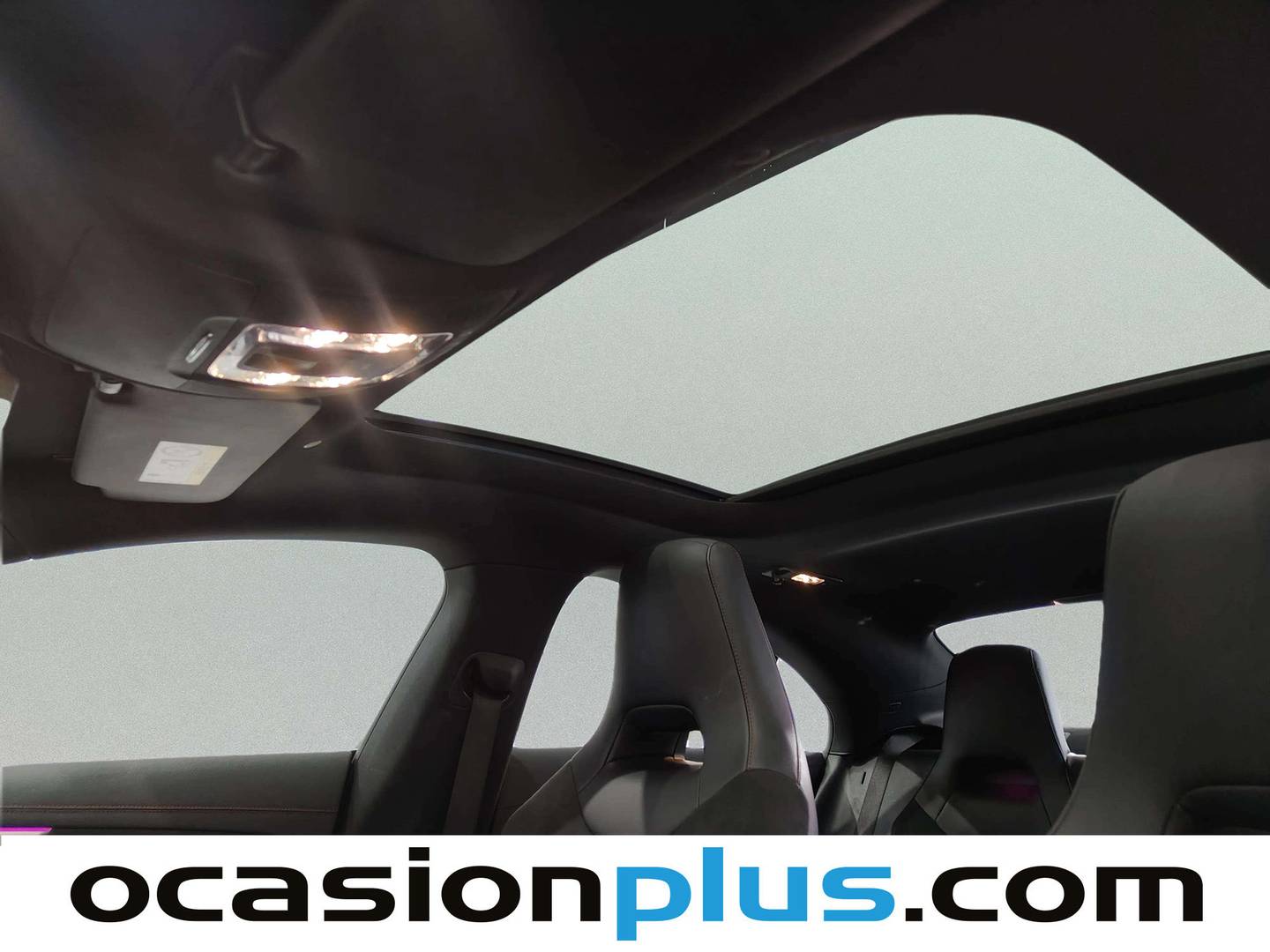 Equipamiento del Mercedes CLA Mercedes CLA 180 (136 CV) Pack AMG