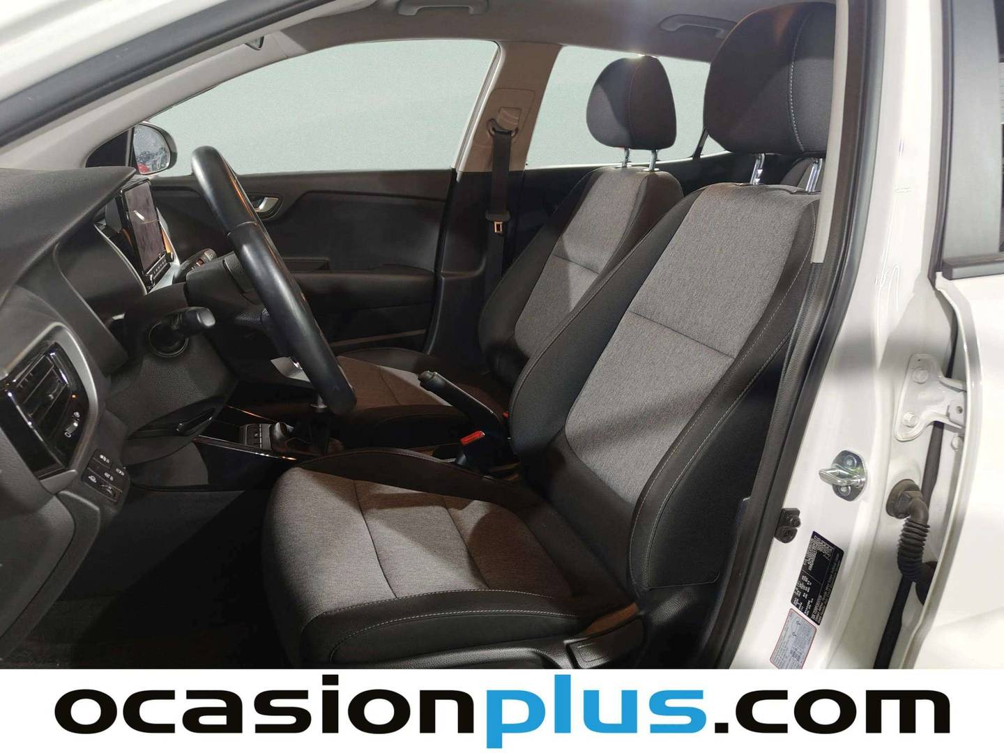 Foto asientos delanteros KIA Stonic KIA Stonic 1.2 DPi Drive (79 CV)