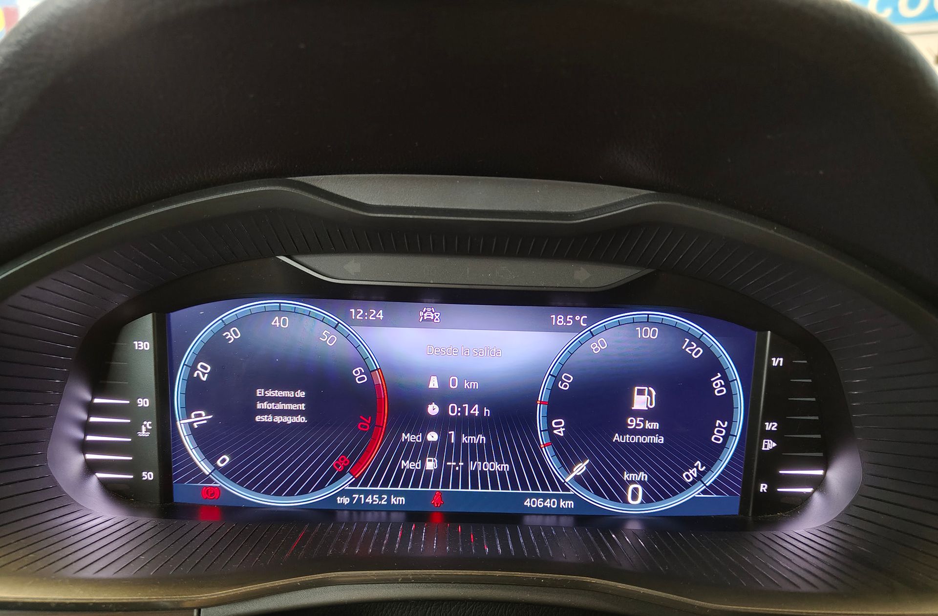 Škoda Kamiq 1.0 TSI Scout - foto 28