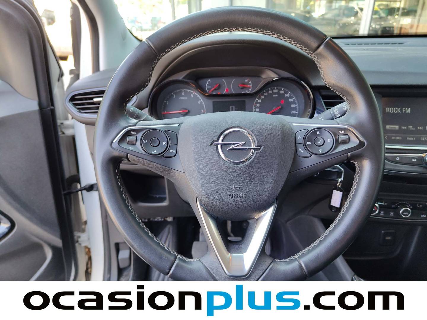 Foto Opel Crossland X Opel Crossland X 1.2 S&S Design Line 120 Aniversario (110 CV)