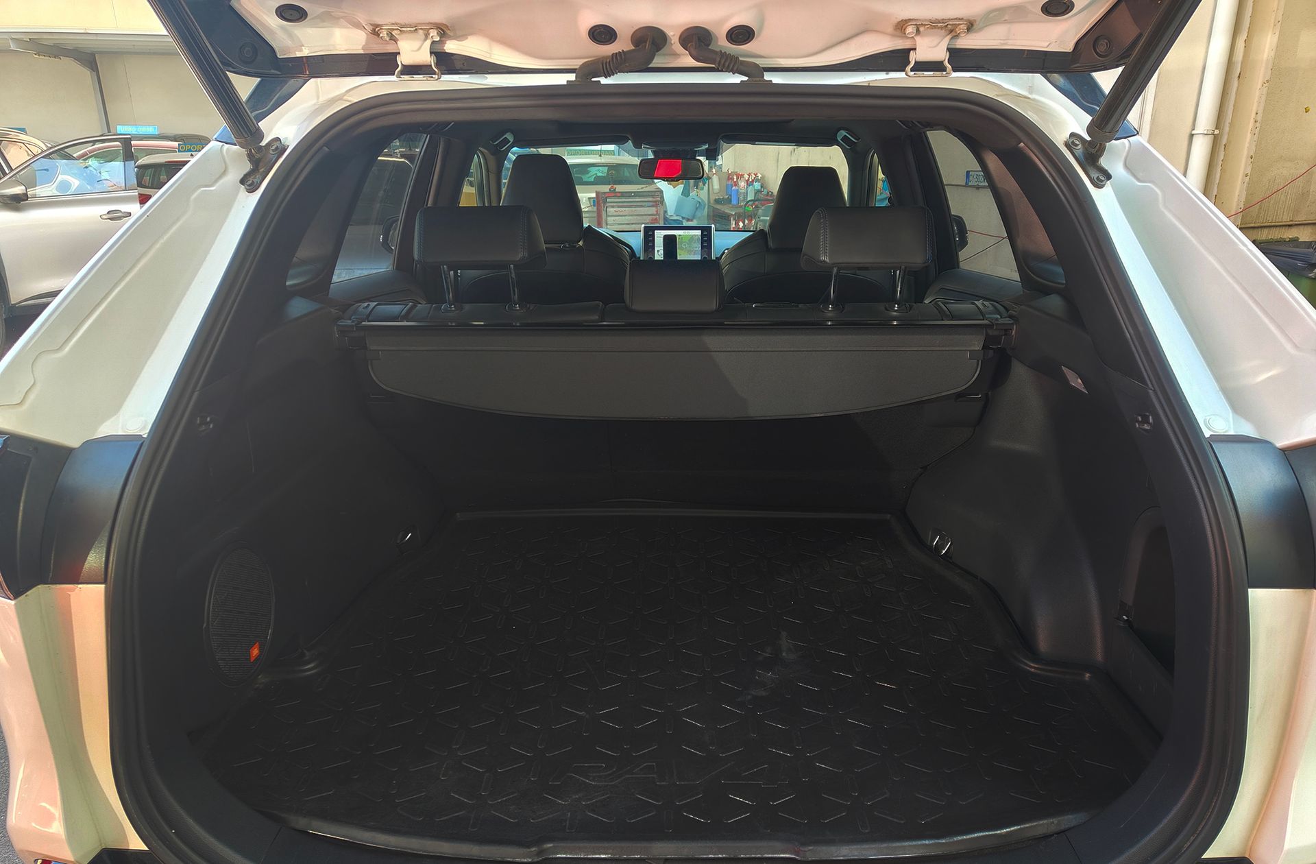 Toyota RAV4 2.5l hybrid Feel! - foto 19