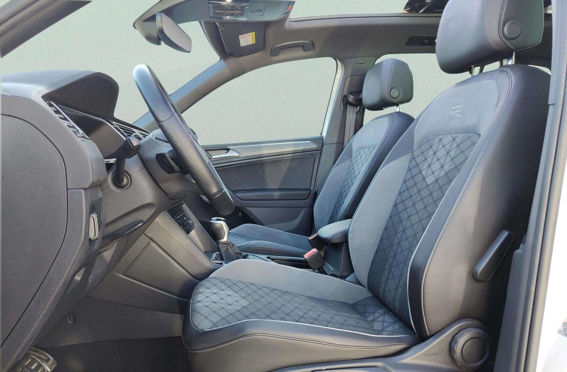 Volkswagen Tiguan R-Line 2.0 TDI DSG - foto 20