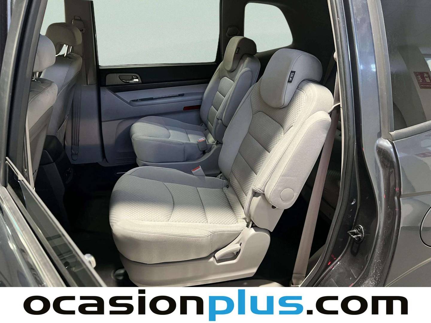 Foto asientos traseros SsangYong Rodius Ssangyong Rodius D22T Premium (178 CV) 7 Plazas