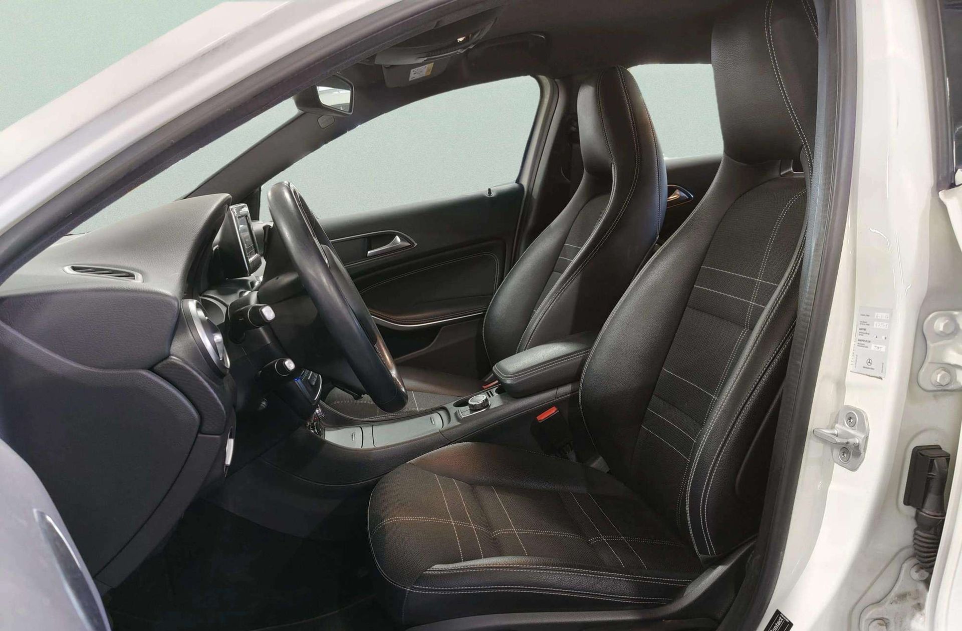 Mercedes-Benz Clase A 180 CDI Blue Efficiency Urban - foto 10
