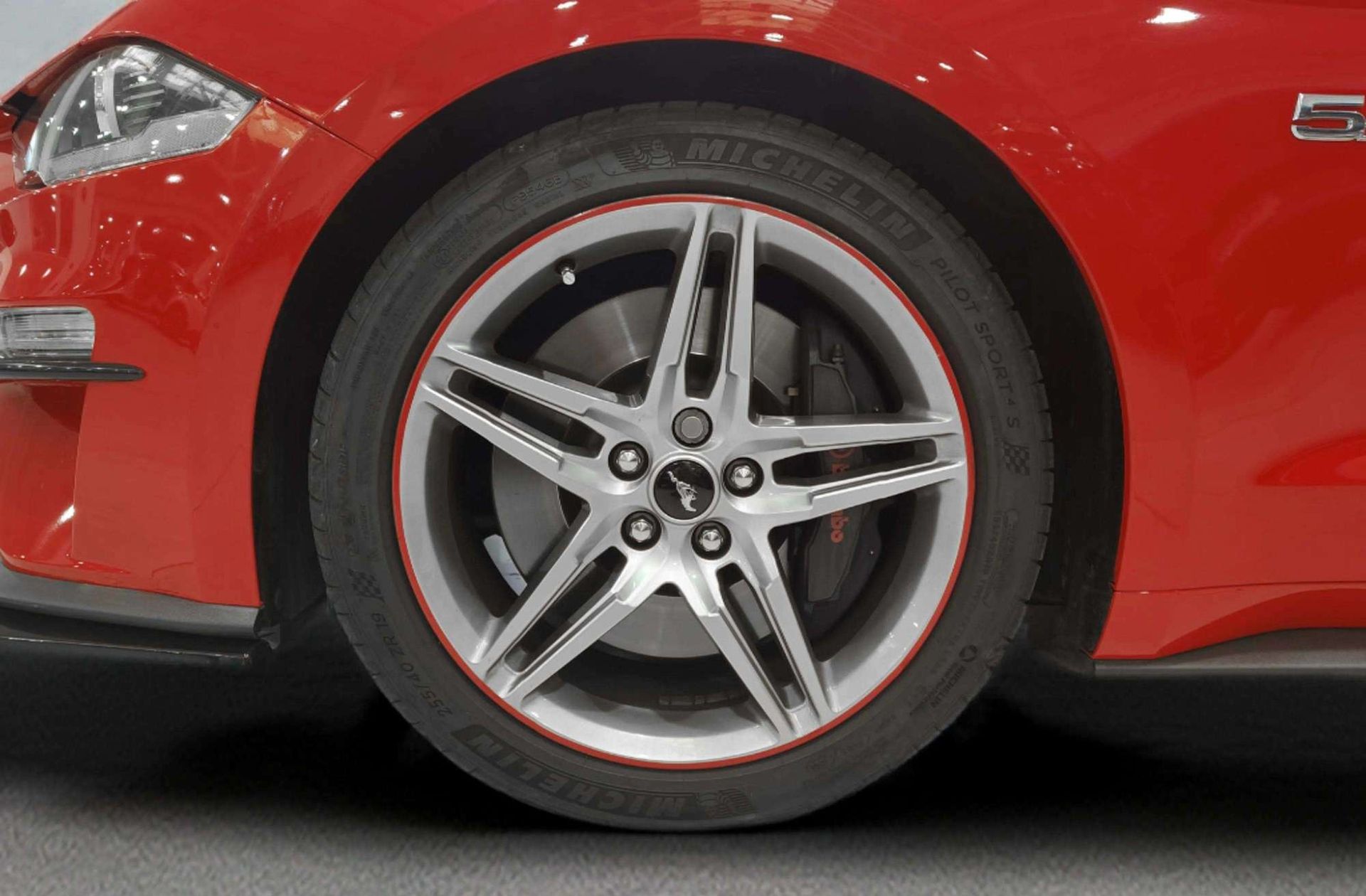 Ford Mustang 5.0 Ti-VCT V8 Mustang GT Fastback - foto 41