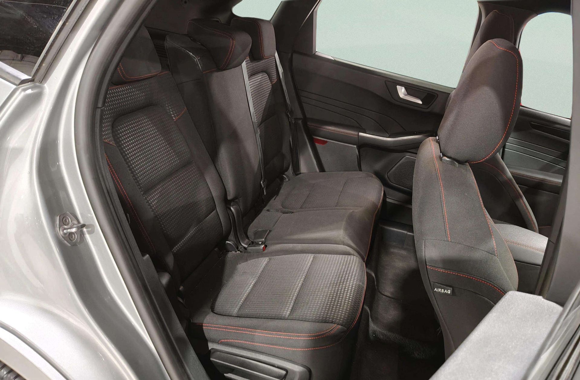 Ford Kuga 2.5 Duratec PHEV ST-Line - foto 17