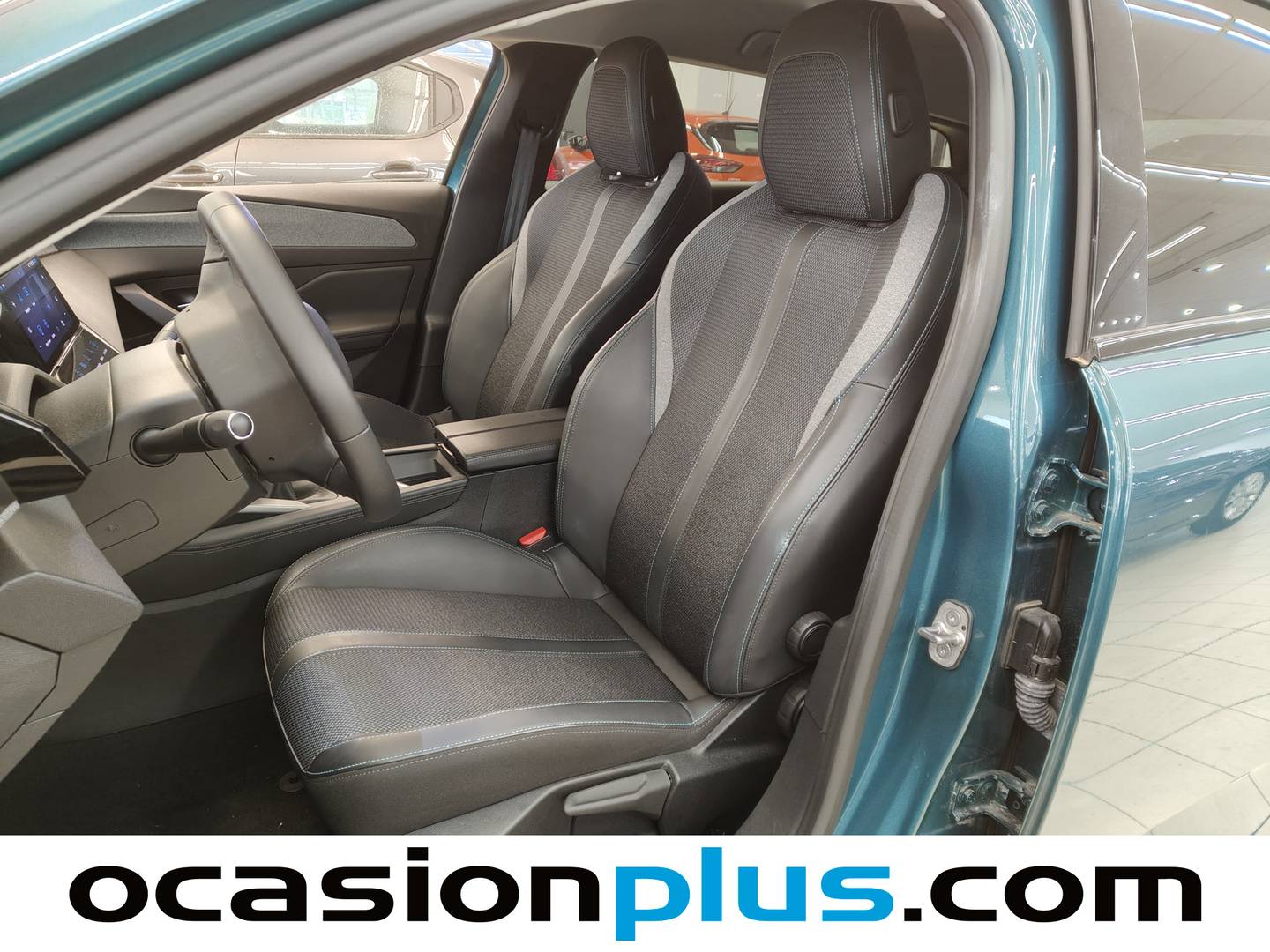 Foto Peugeot 308 Peugeot 308 SW PureTech 130 S&S Allure (130 CV)