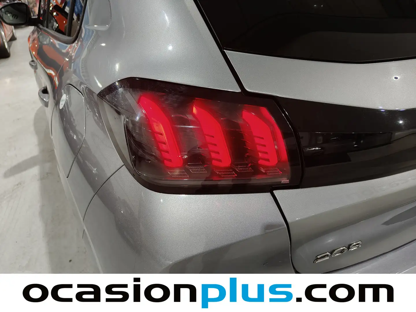 Foto Peugeot 208 Peugeot 208 PureTech 100 Allure  (100 CV)