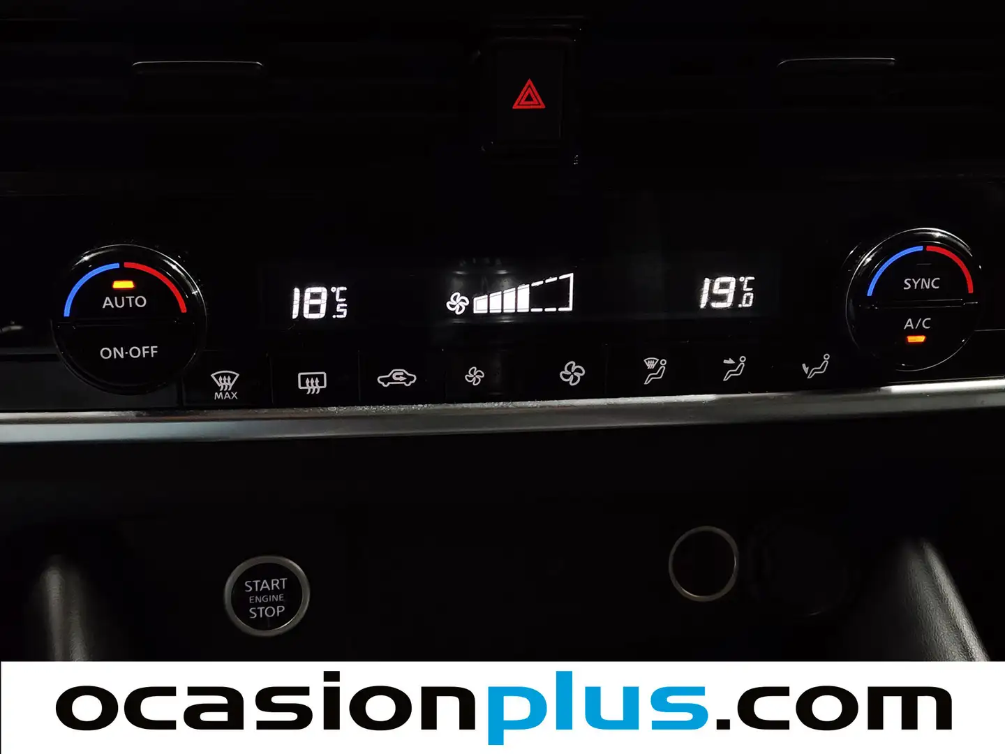 Foto Nissan QASHQAI Nissan Qashqai DIG-T 140 N-Connecta (140 CV)