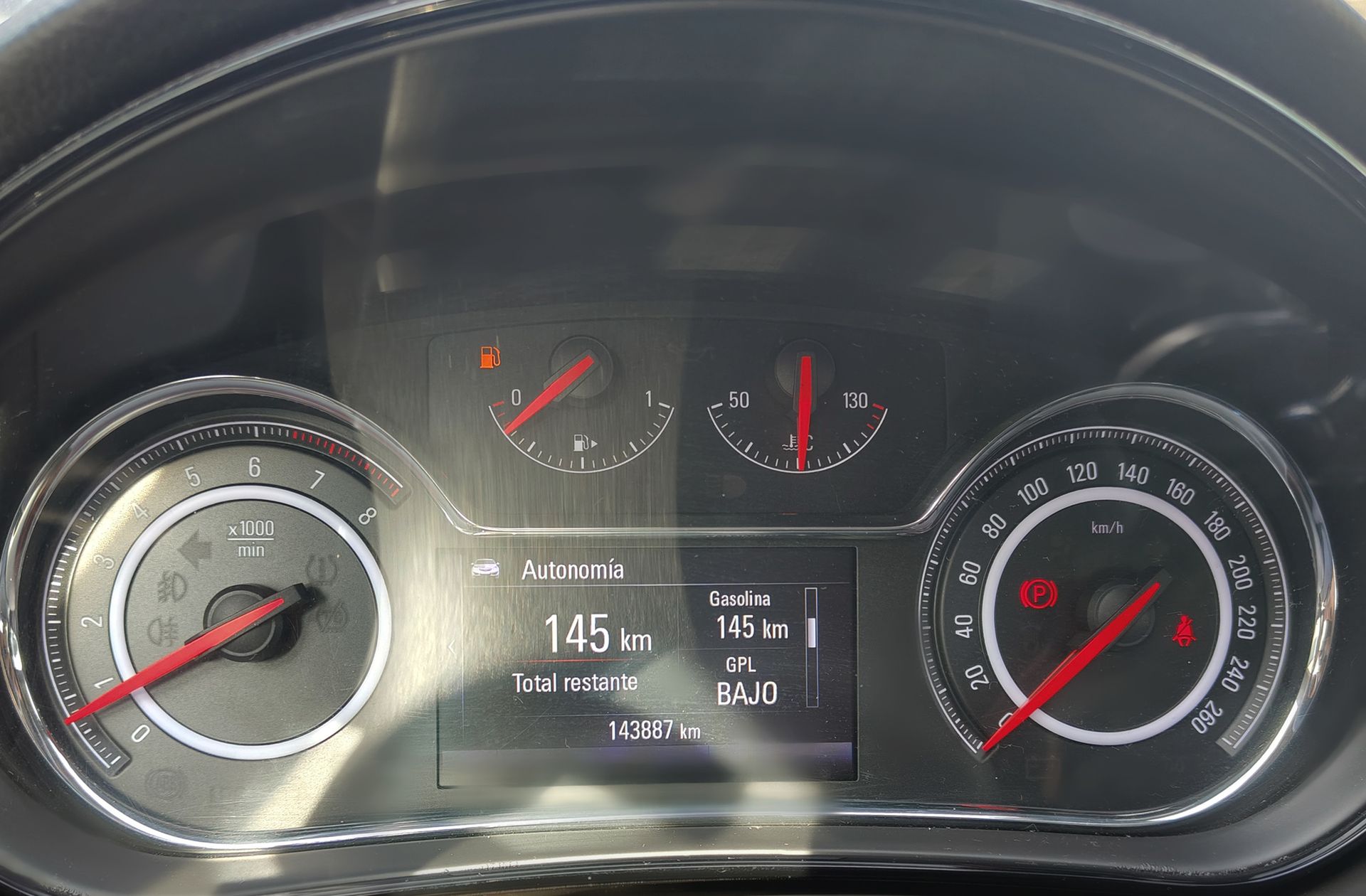 Opel Insignia 1.4 Turbo GLP ecoFlex Selective - foto 22