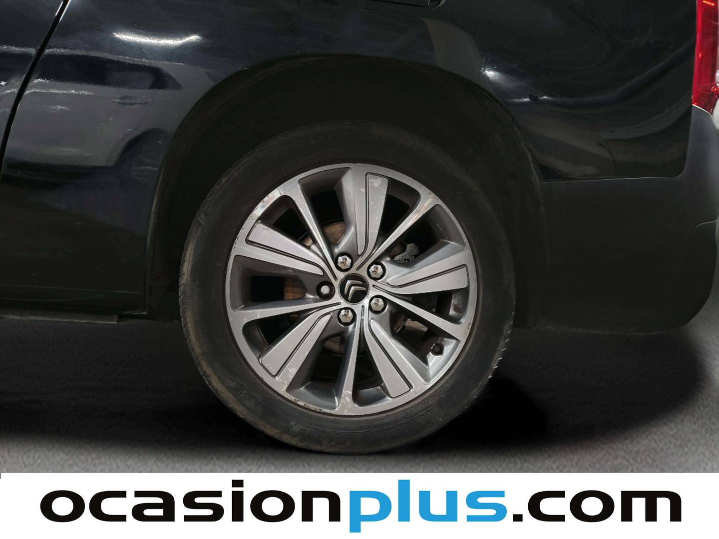 Accesorios del Citroën Berlingo Citroën Berlingo BlueHDi 130 S&S Talla XL Shine (130 CV) Camparizada