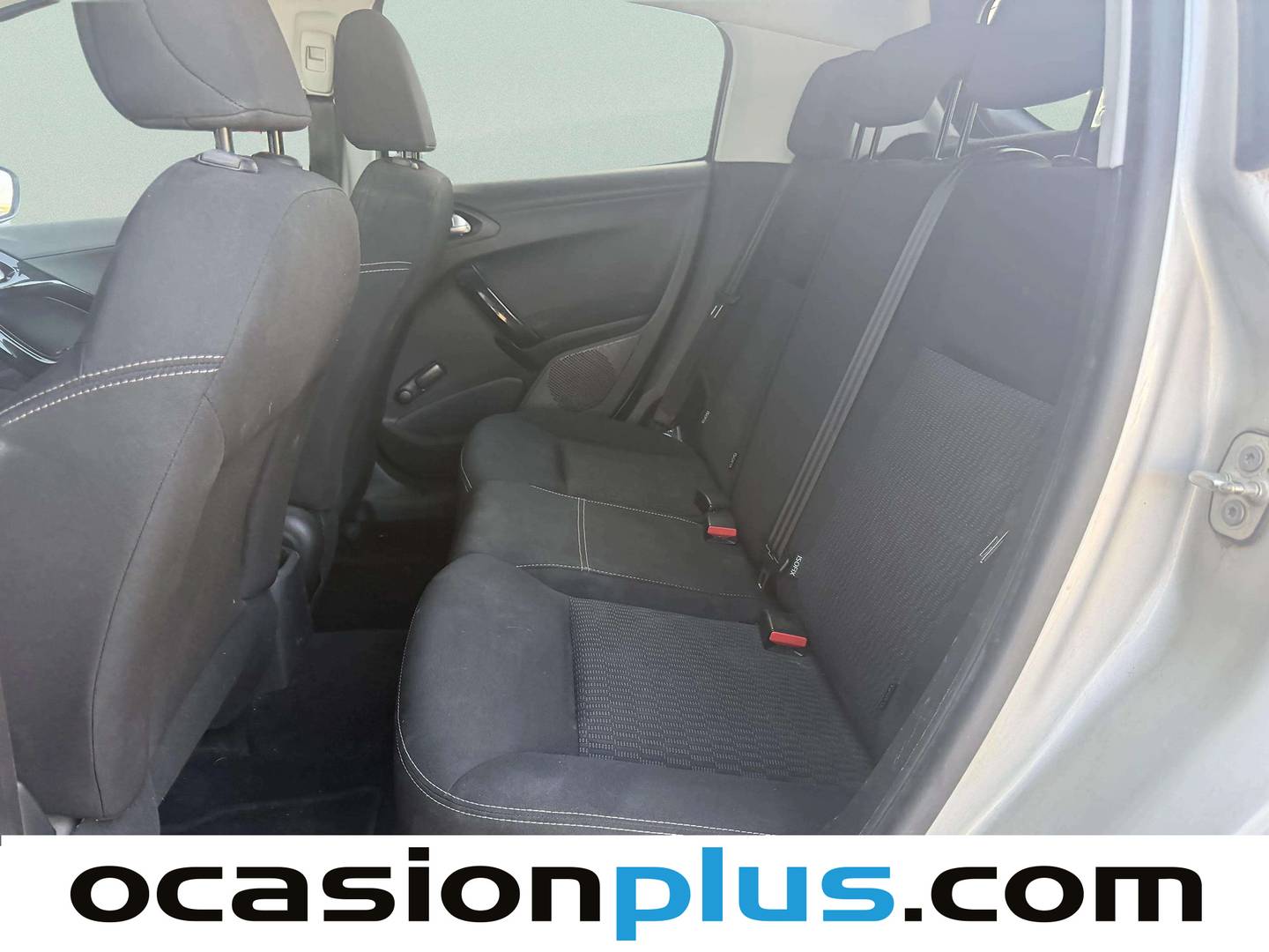 Peugeot 208 Peugeot 208 PureTech 82 S&S Active (82 CV) 2016