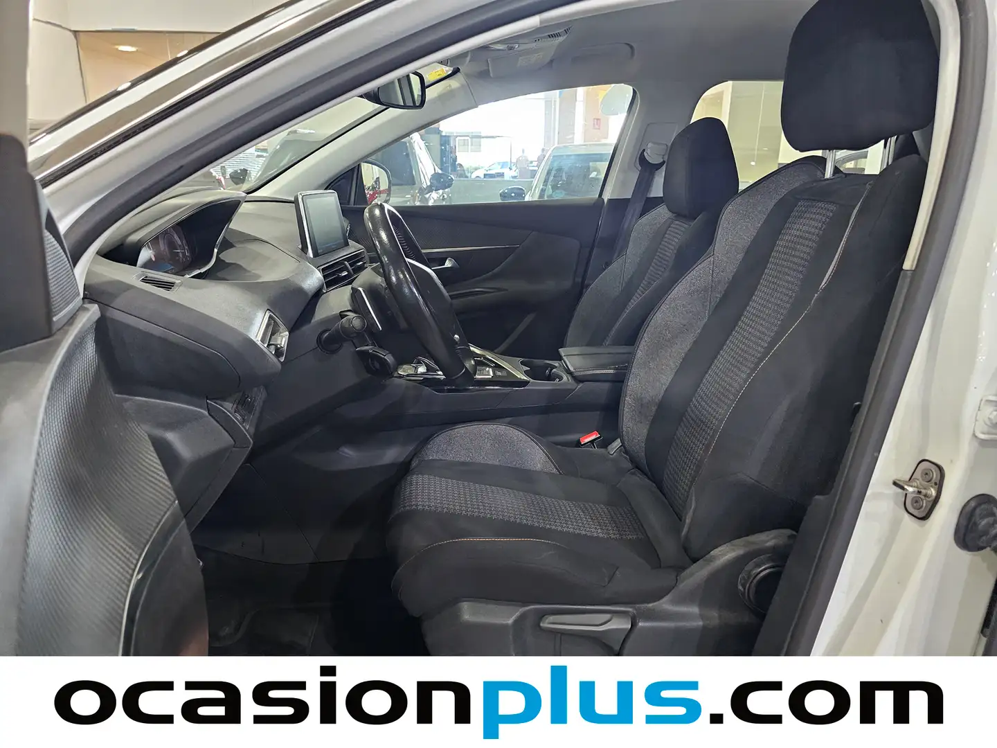 Foto Peugeot 3008 Peugeot 3008 BlueHDI 130 S&S Active EAT8  (130 CV)