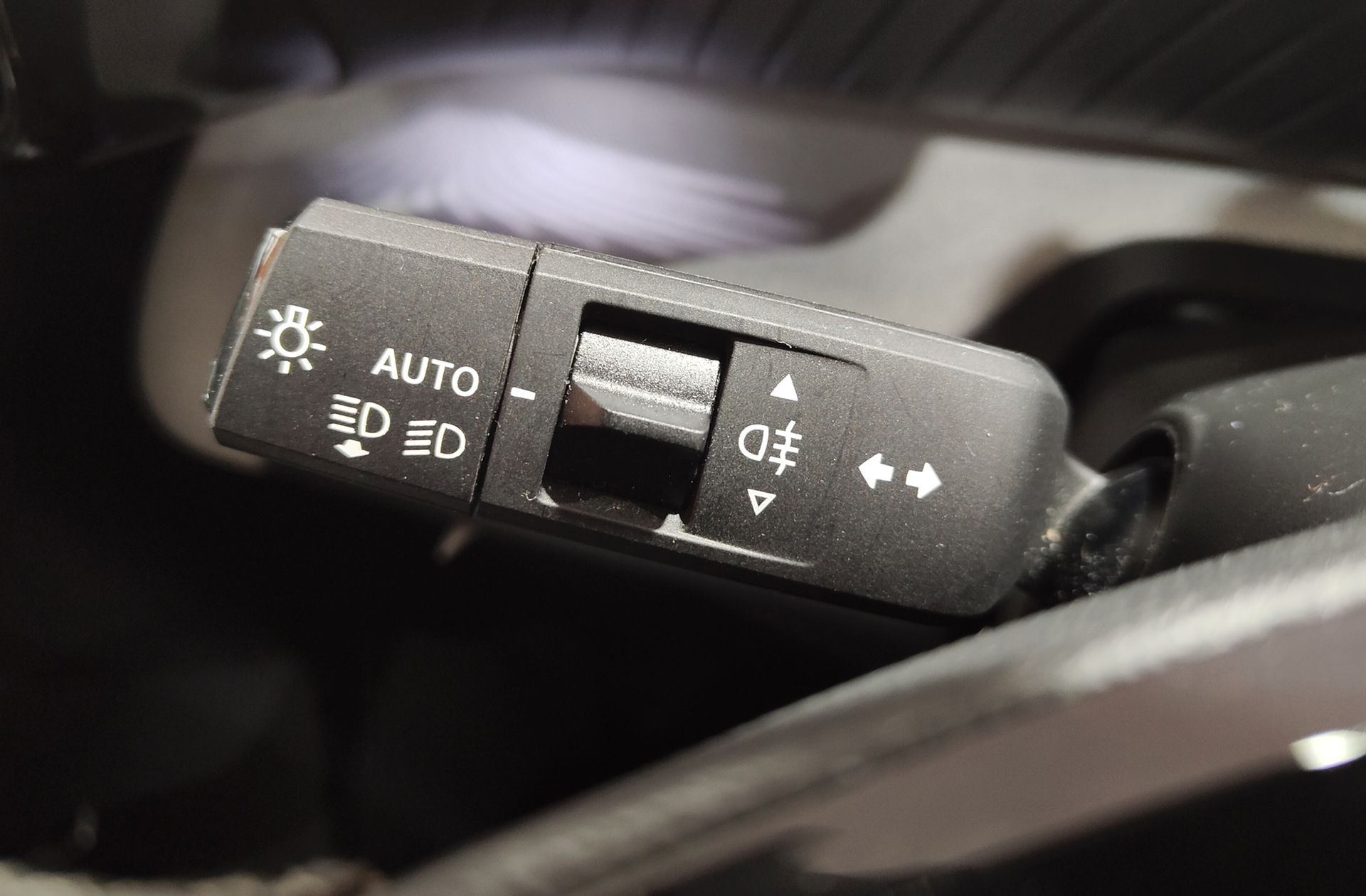 Citroën C3 Aircross Hybrid 145 Plus e-DCS6 - foto 23