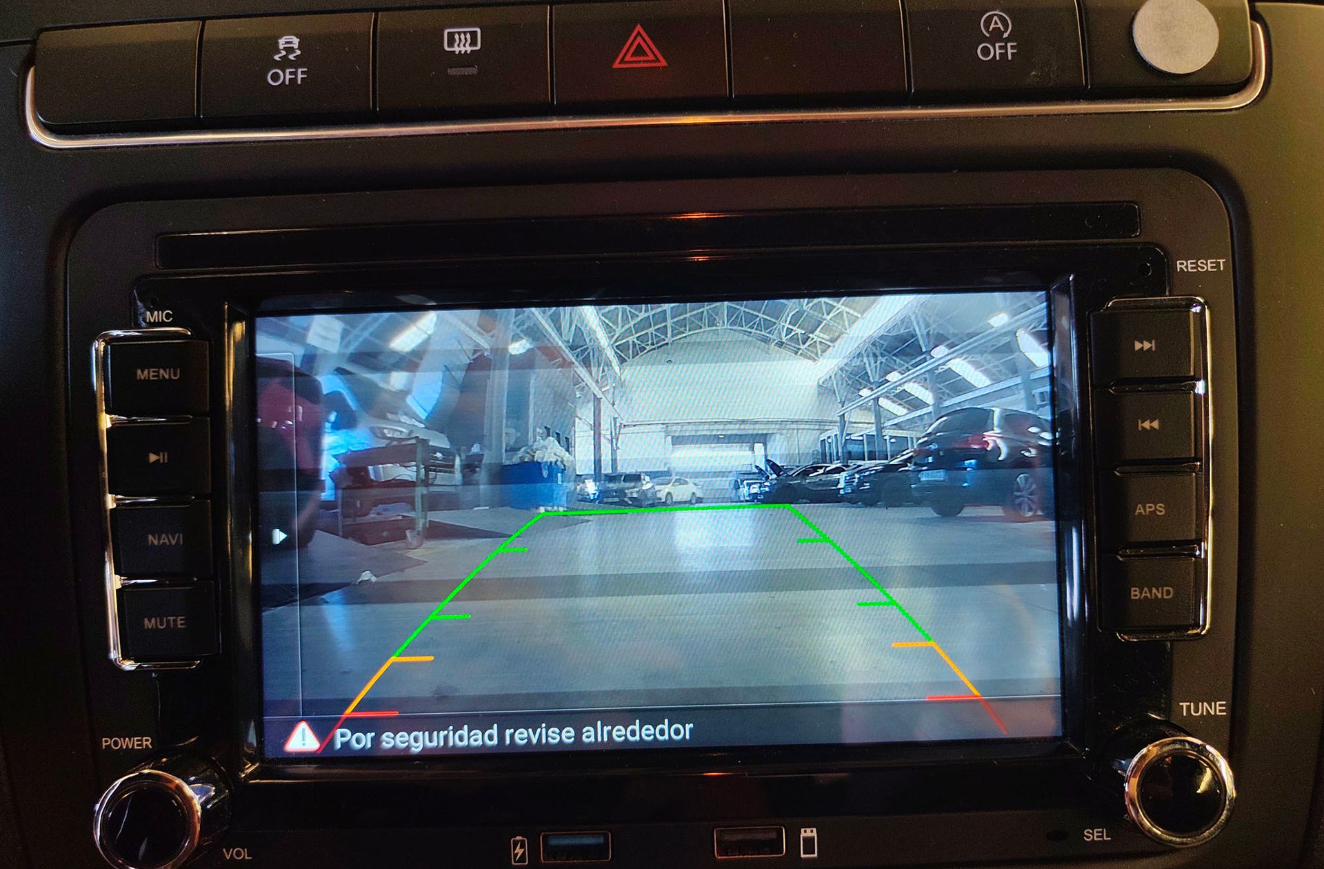 Volkswagen Polo Advance 1.2 BMT - foto 7