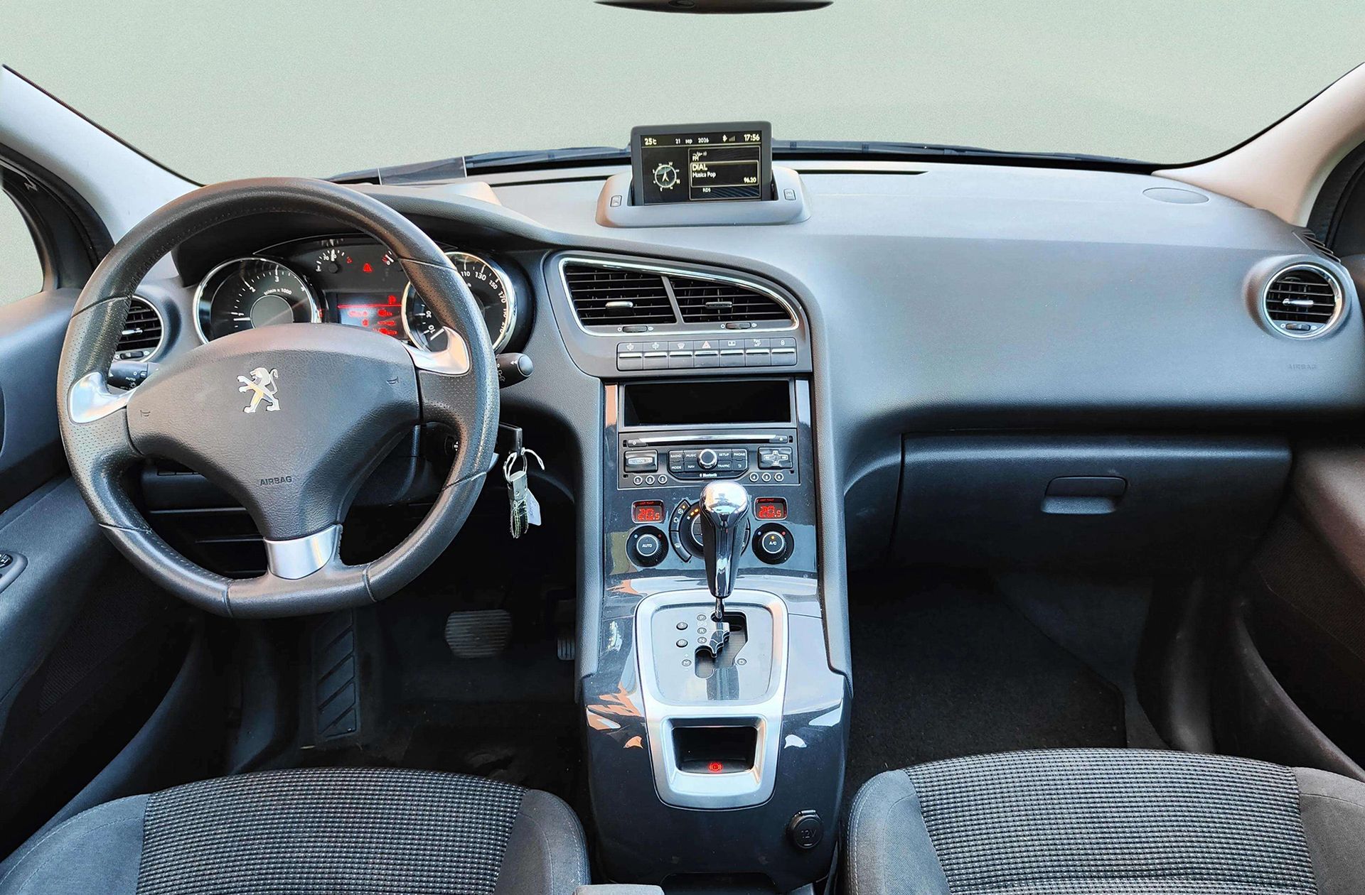 Peugeot 5008 1.6 BlueHDi Allure EAT6 7 plazas - foto 8