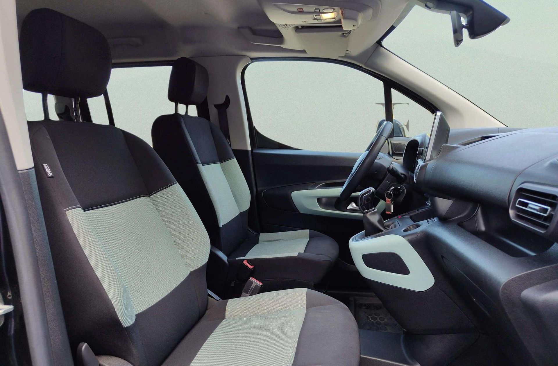 Citroën Berlingo Combi BlueHDi 100 Talla M 100 Años - foto 16