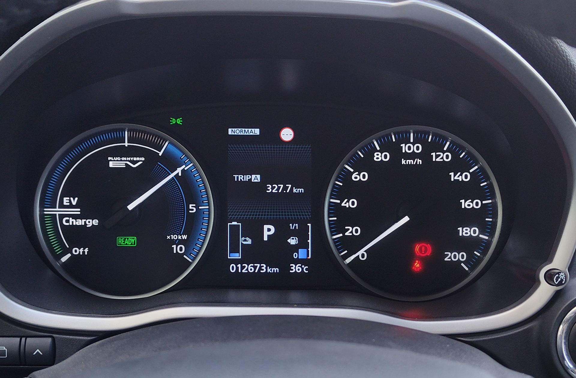 Mitsubishi Eclipse Cross 2.4 PHEV Kaiteki 4WD - foto 25