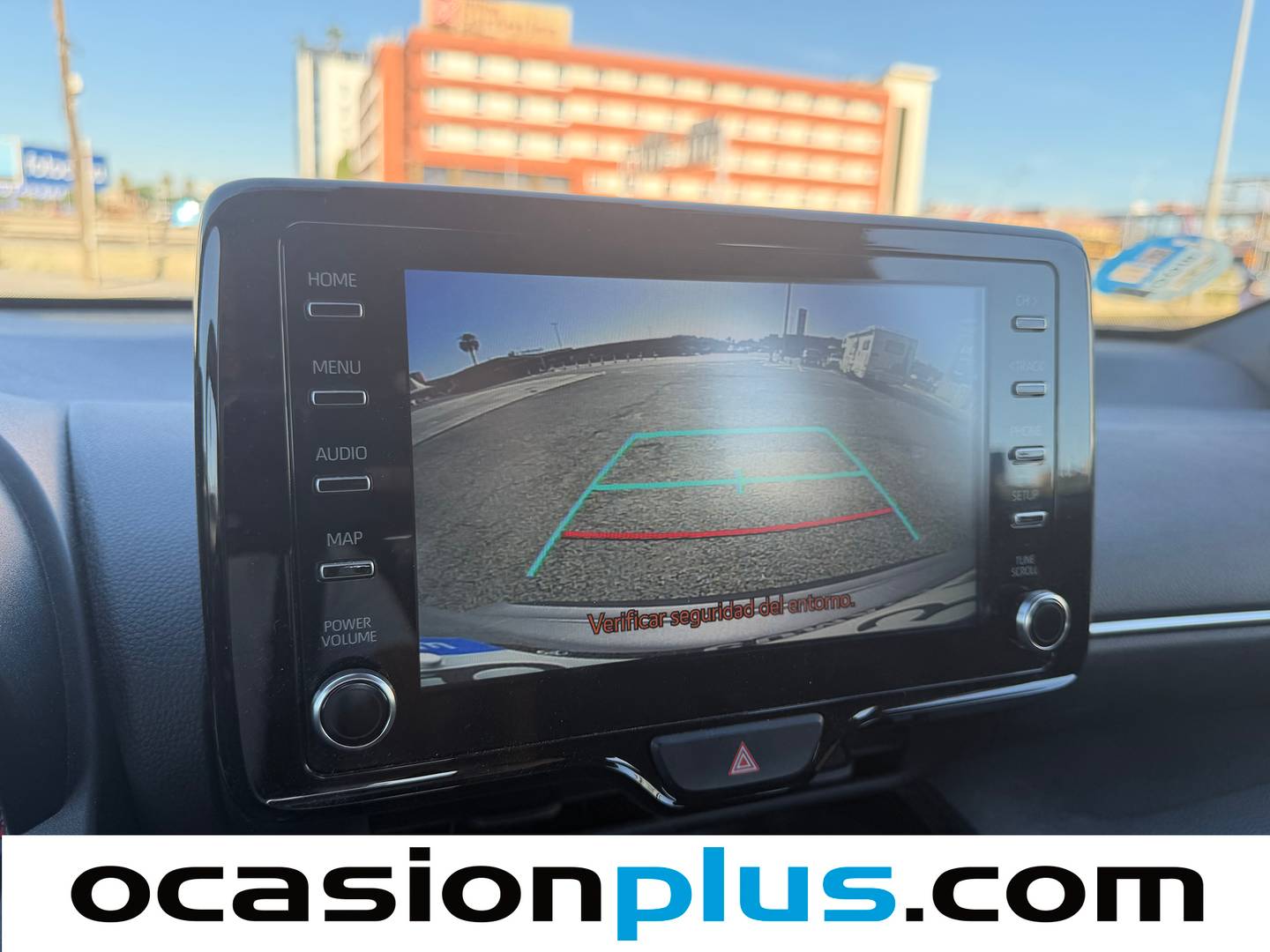 Extras y acabados del Toyota Yaris Cross Toyota Yaris Cross 120H Active Tech (116 CV)