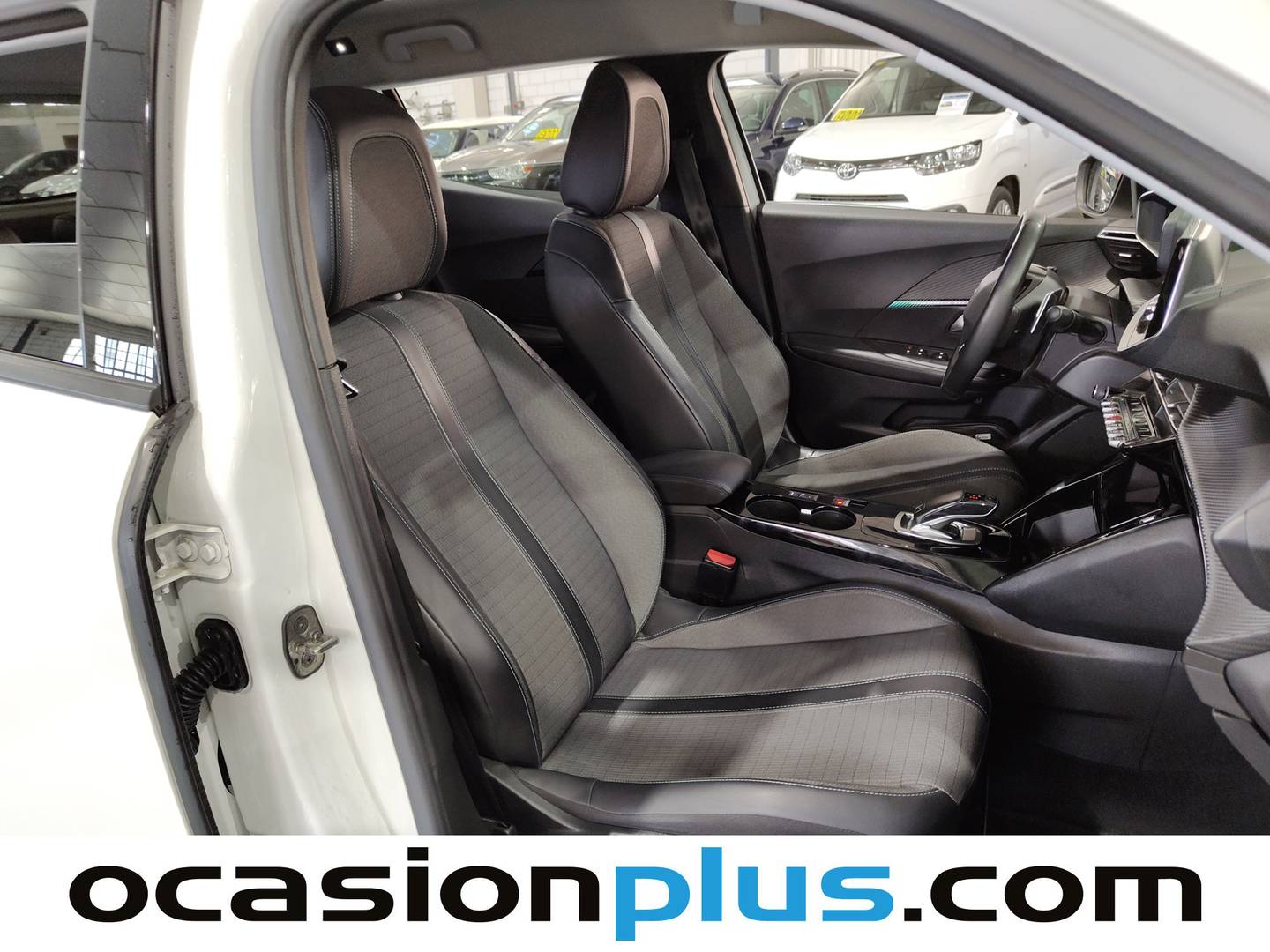 Peugeot 2008 Peugeot 2008 PureTech 130 S&S Allure Pack EAT8 (130 CV) automático