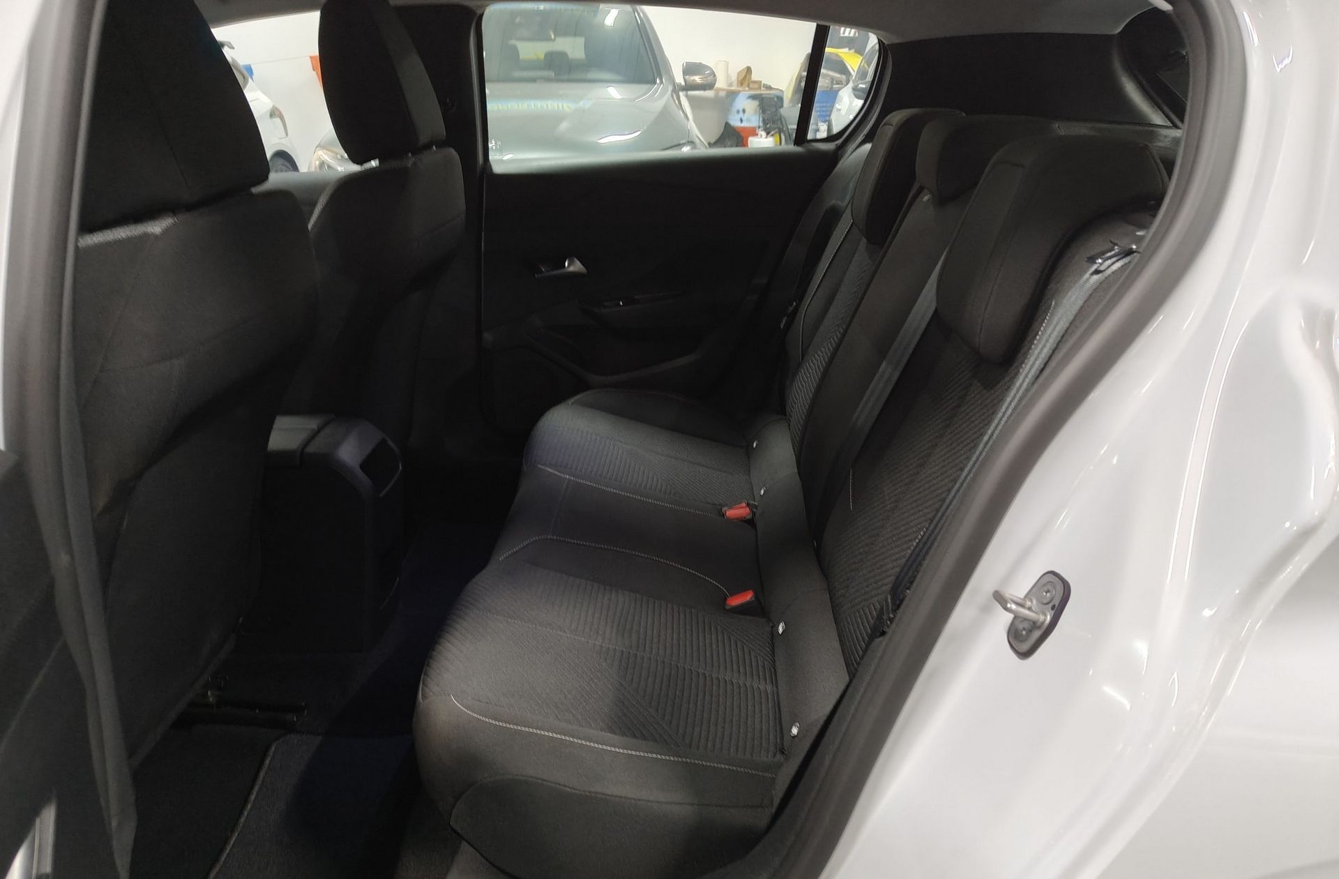 Peugeot 308 PureTech 130 Active Pack EAT8 - foto 12