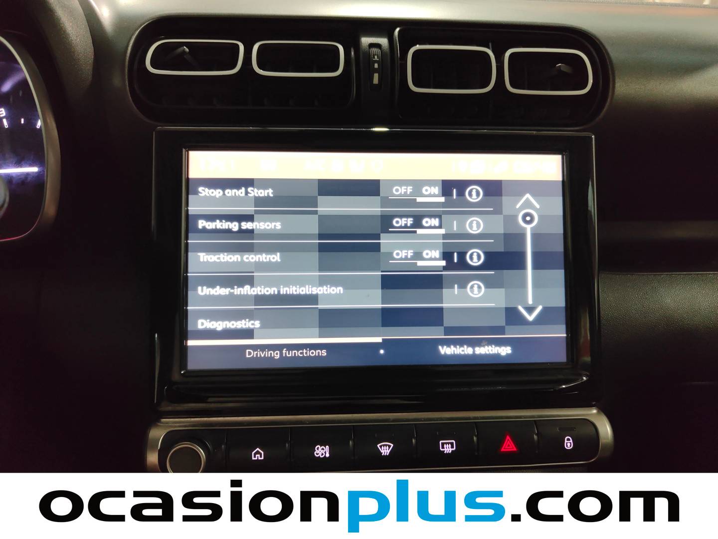 Foto Citroën C3 Aircross Citroen C3 Aircross PureTech 130 Shine Pack EAT6 (131 CV)