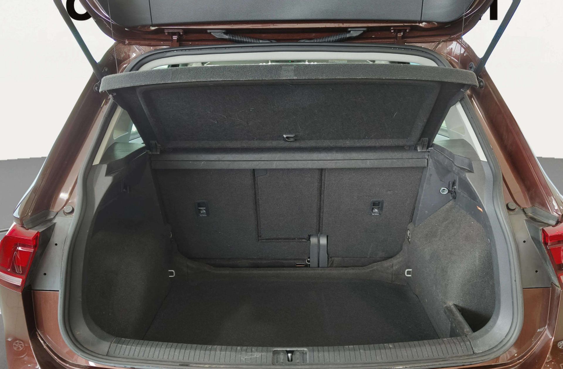 Volkswagen Tiguan 2.0 TDI - foto 18