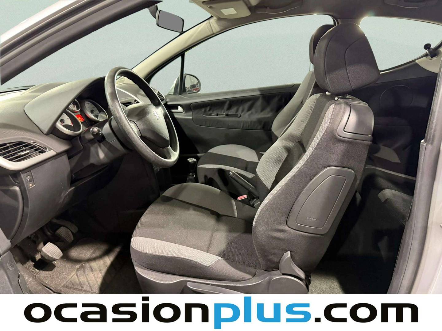 Foto asientos delanteros Peugeot 207 Peugeot 207 1.4 16v X-Line (90 CV)