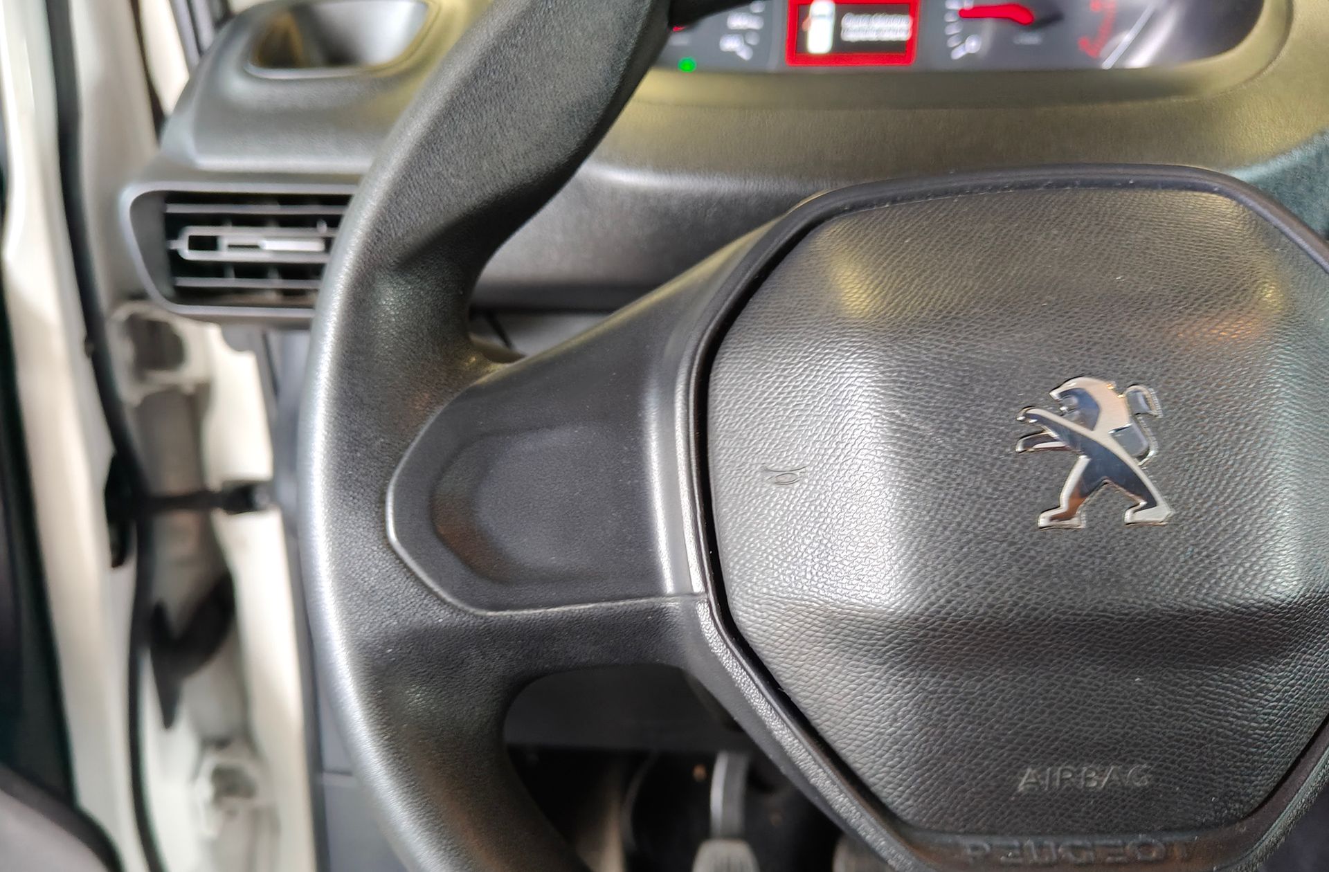 Peugeot Rifter BlueHDi 100 Access Standard - foto 21
