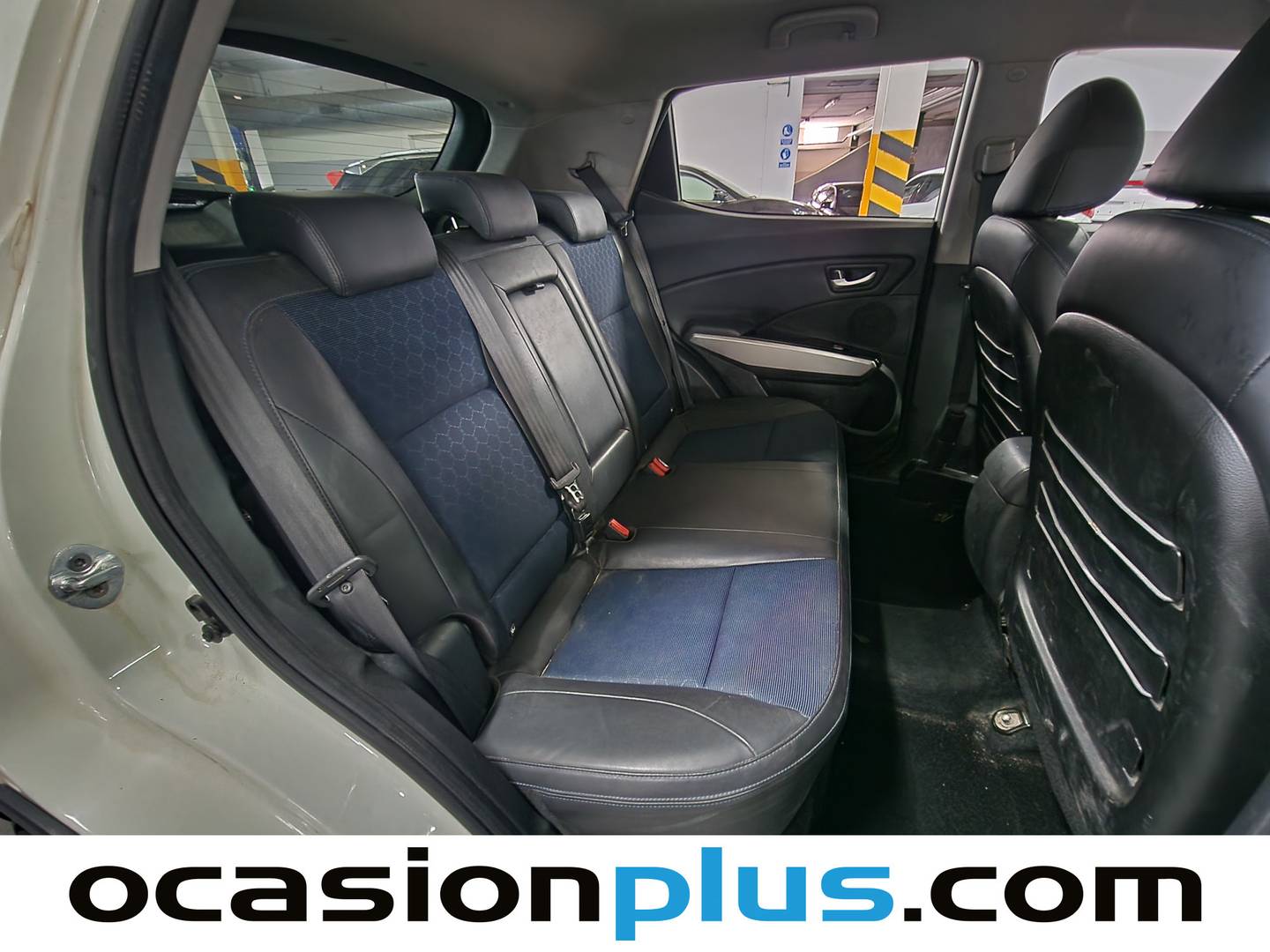 Foto SsangYong Tivoli Ssangyong Tivoli D16T Premium 4x2 (115 CV)