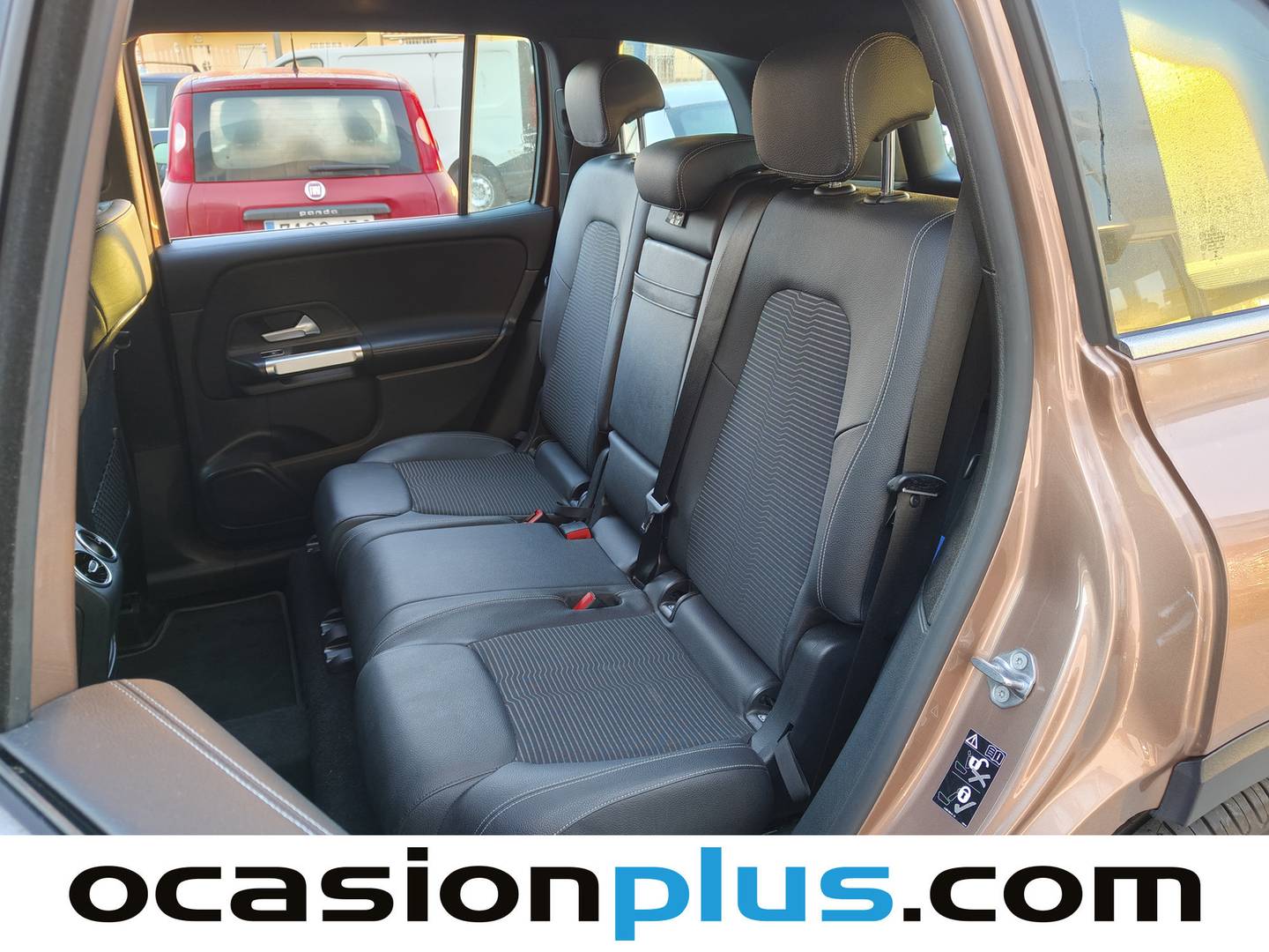 Foto Mercedes GLB Mercedes-Benz GLB 220 D 4Matic  (190 CV)