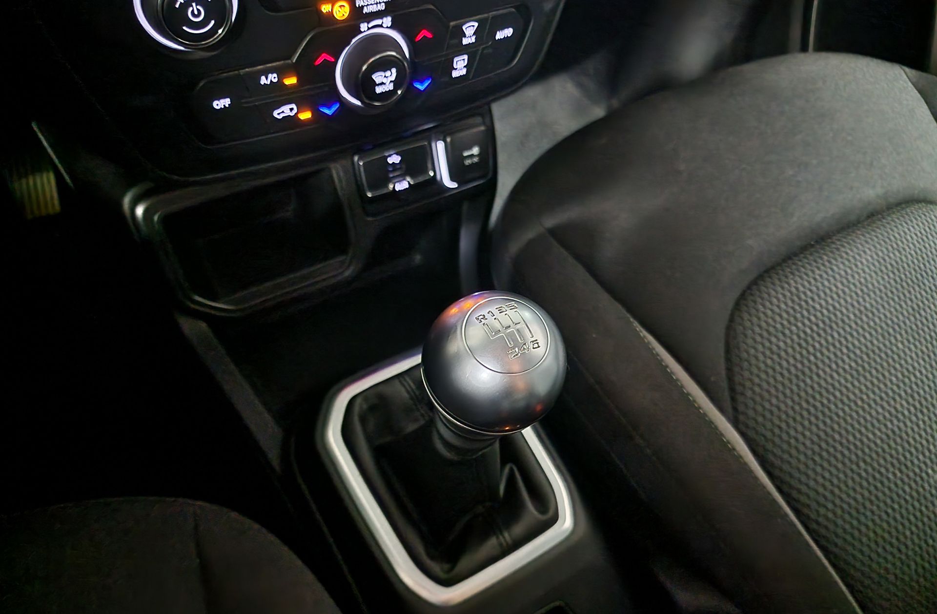 Jeep Renegade 1.0G Limited 4x2 - foto 5