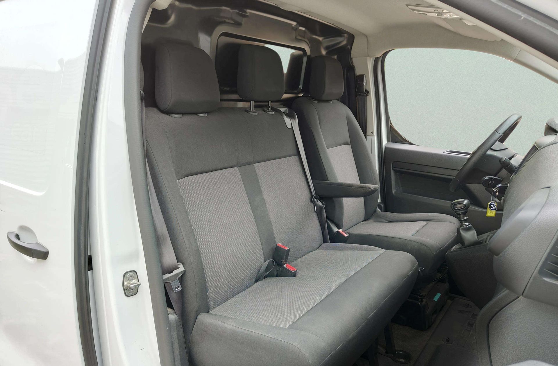 Peugeot Expert BlueHDi 100 Standard - foto 12