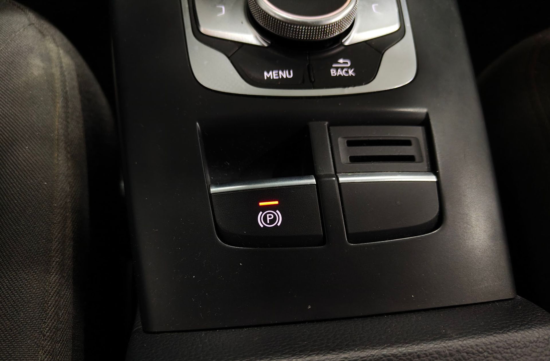 Audi A3 Sportback 30 TDI - foto 24
